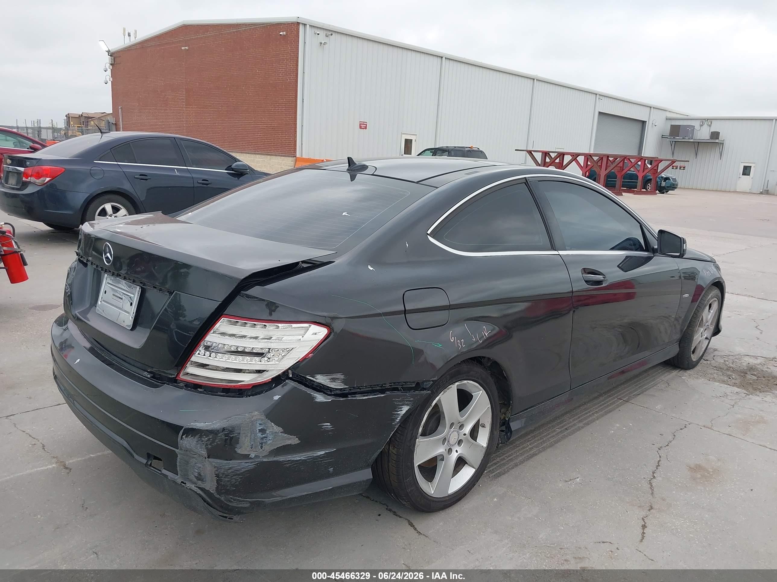 2012 Mercedes-benz C 250   Gray vin: WDDGJ4HB6CF858024
