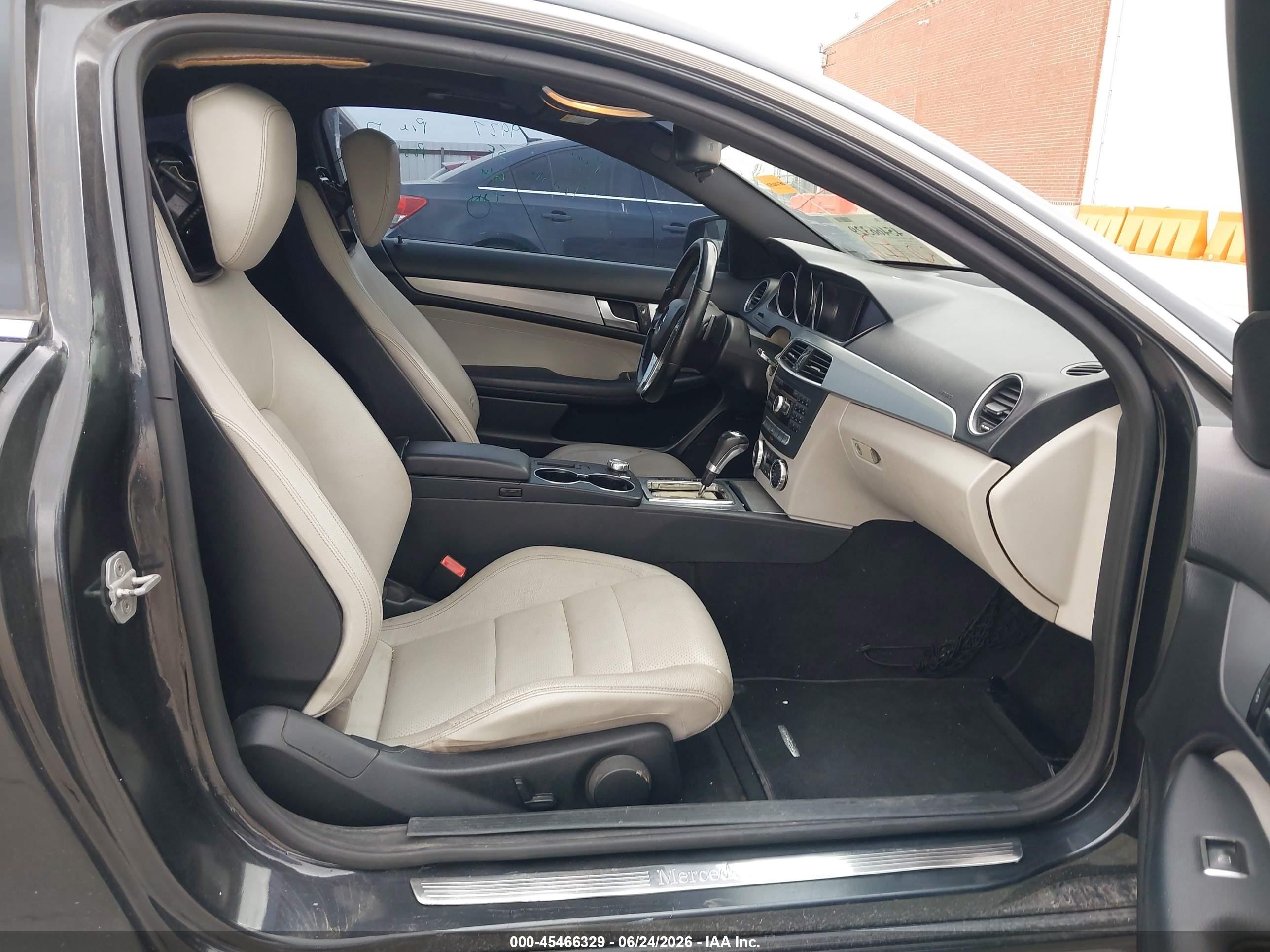 2012 Mercedes-benz C 250   Gray vin: WDDGJ4HB6CF858024