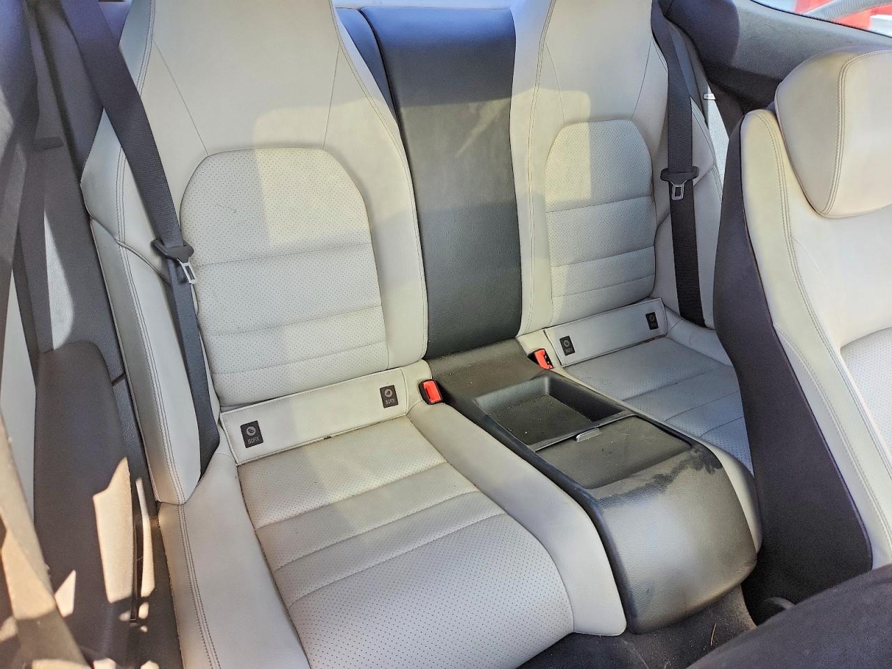 2012 Mercedes-benz C 250 Silver vin: WDDGJ4HB6CF887166