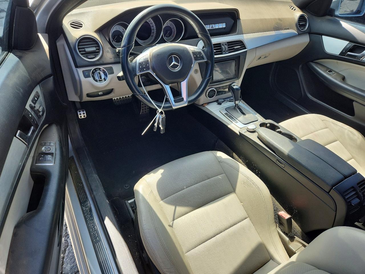 2012 Mercedes-benz C 250 Silver vin: WDDGJ4HB6CF887166