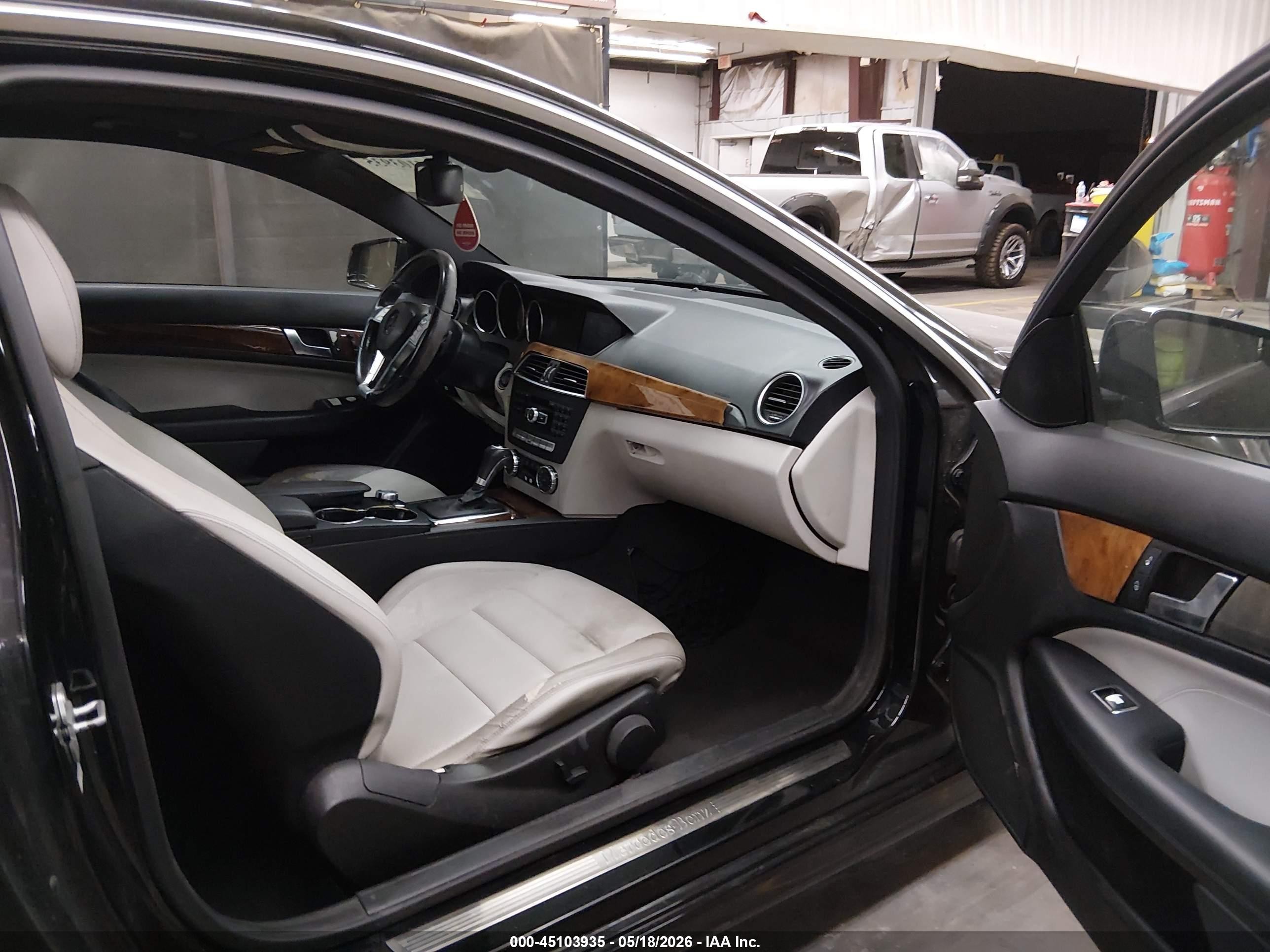 2012 Mercedes-benz C 250   Black vin: WDDGJ4HB6CF911675