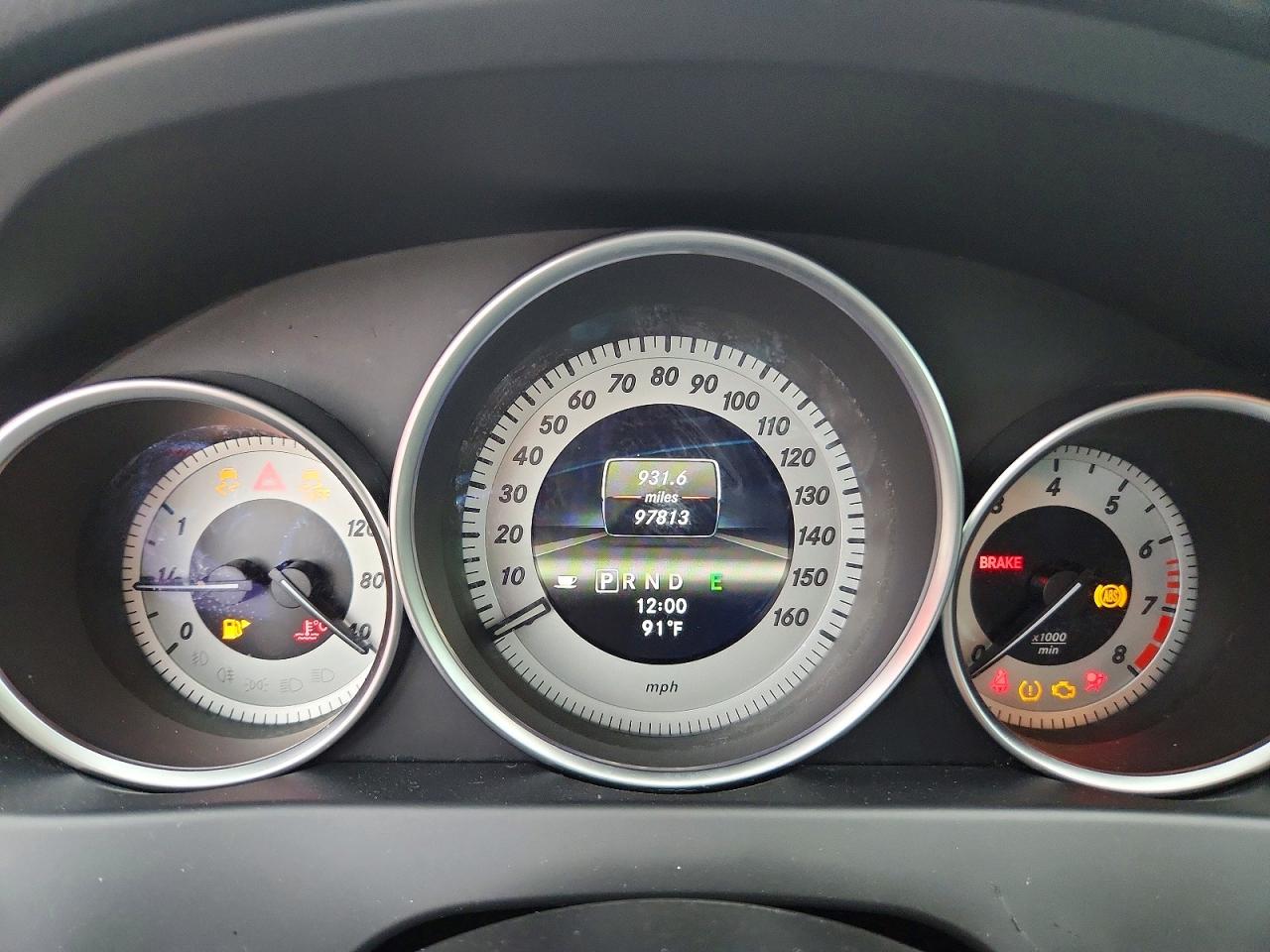 2013 Mercedes-benz C 250 White vin: WDDGJ4HB6DF990105
