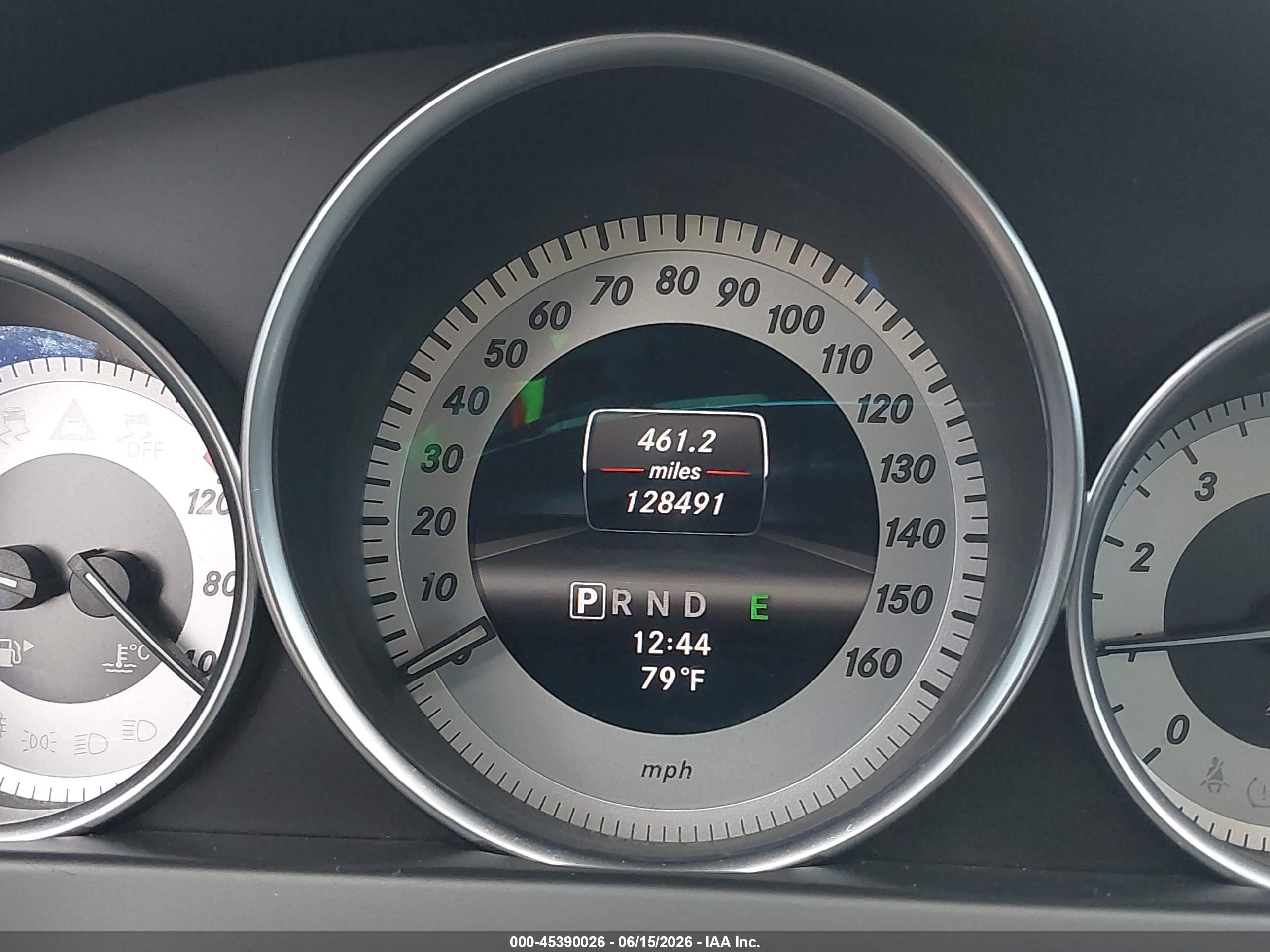 2013 Mercedes-benz C 250   Черный vin: WDDGJ4HB6DF999936