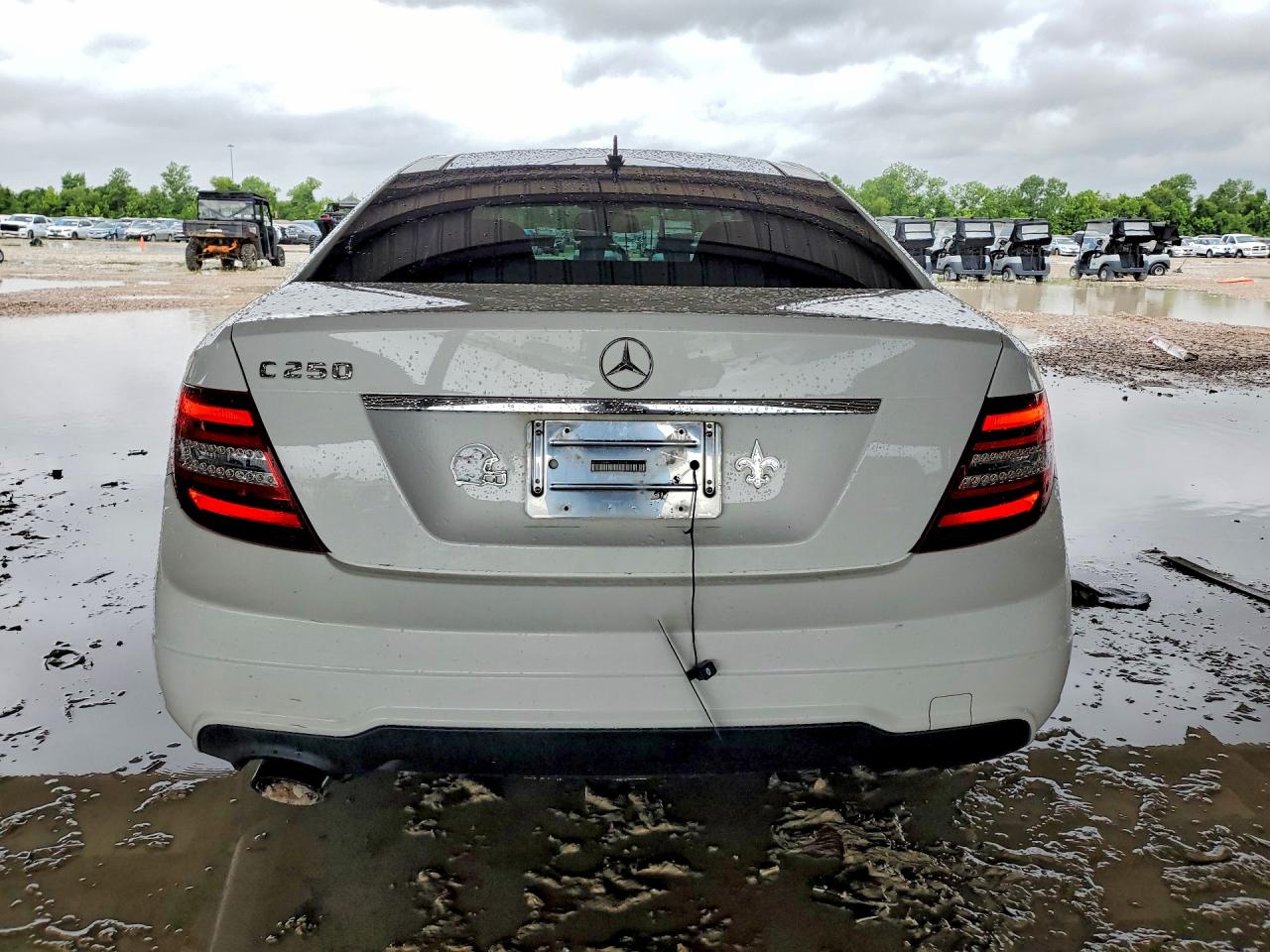 2014 Mercedes-benz C 250 Белый vin: WDDGJ4HB6EG200278