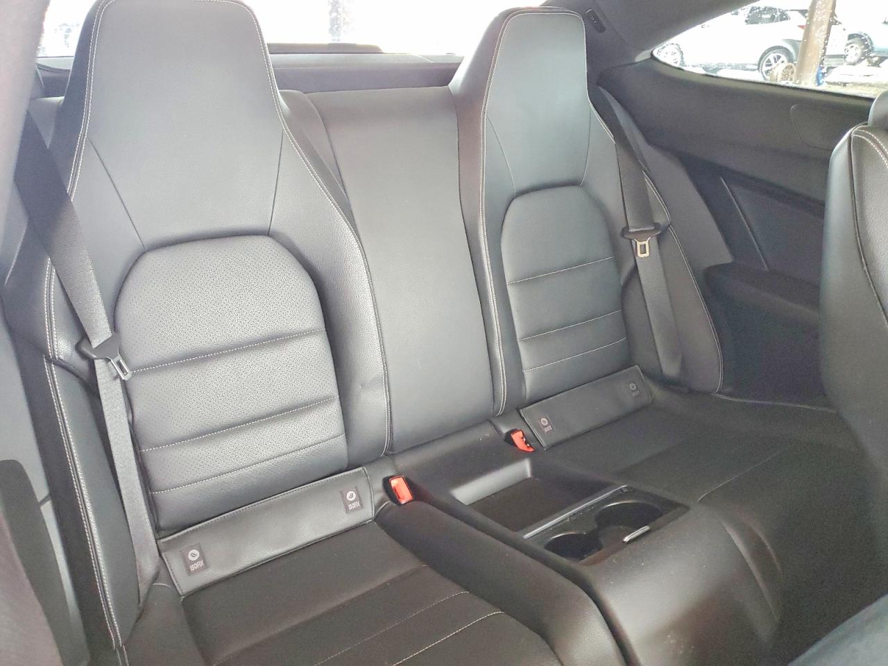 2014 Mercedes-benz C 250 Белый vin: WDDGJ4HB6EG200278