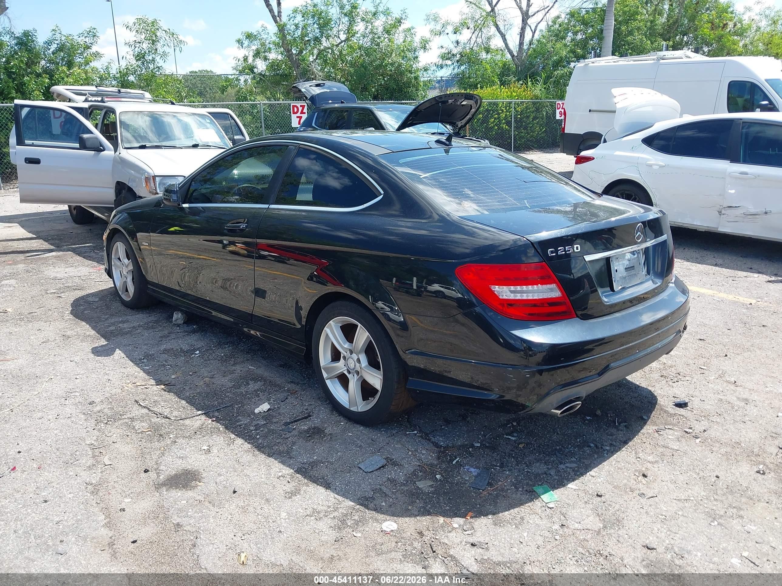 2012 Mercedes-benz C 250   Black vin: WDDGJ4HB7CF764332