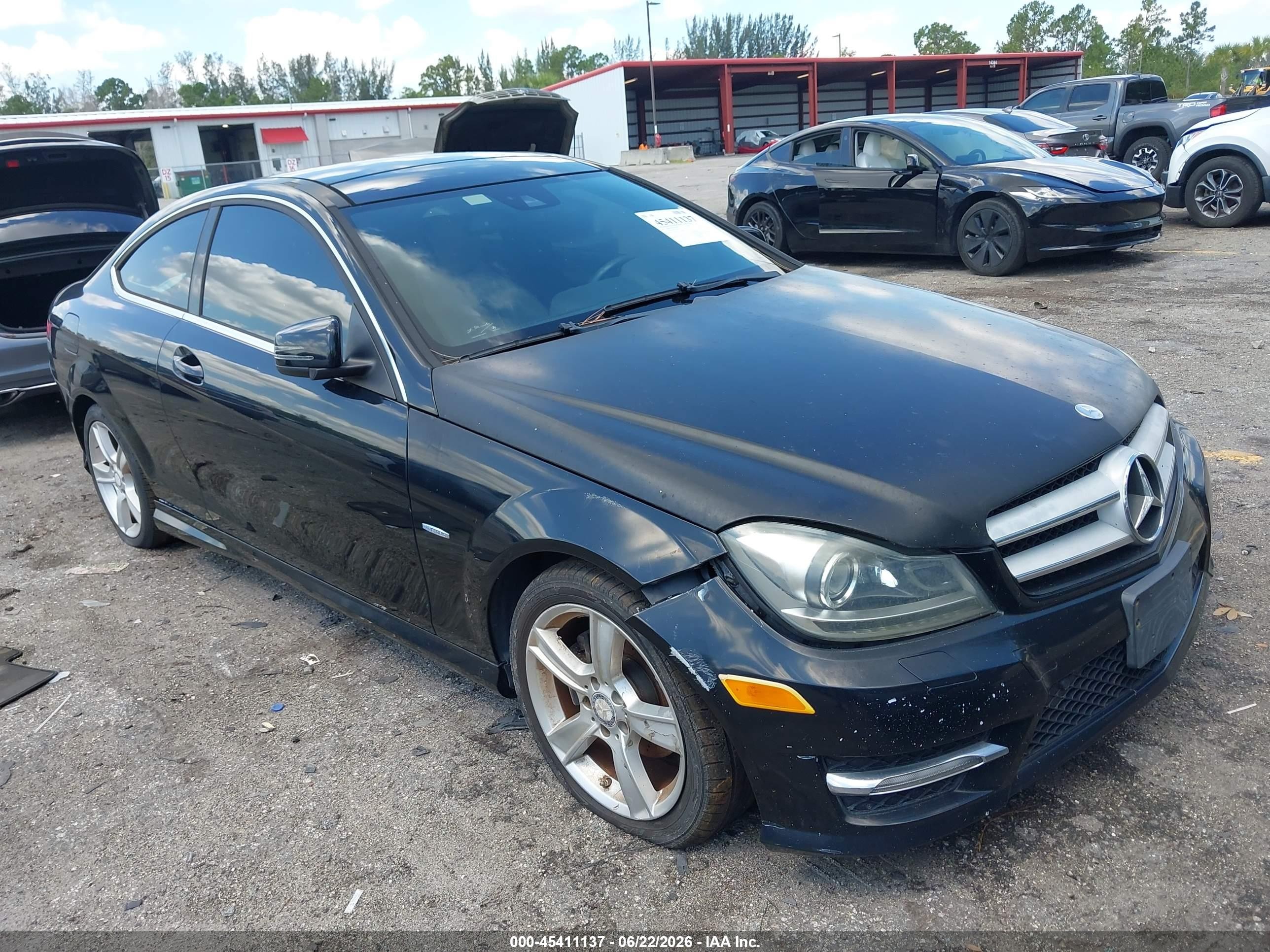2012 Mercedes-benz C 250   Black vin: WDDGJ4HB7CF764332