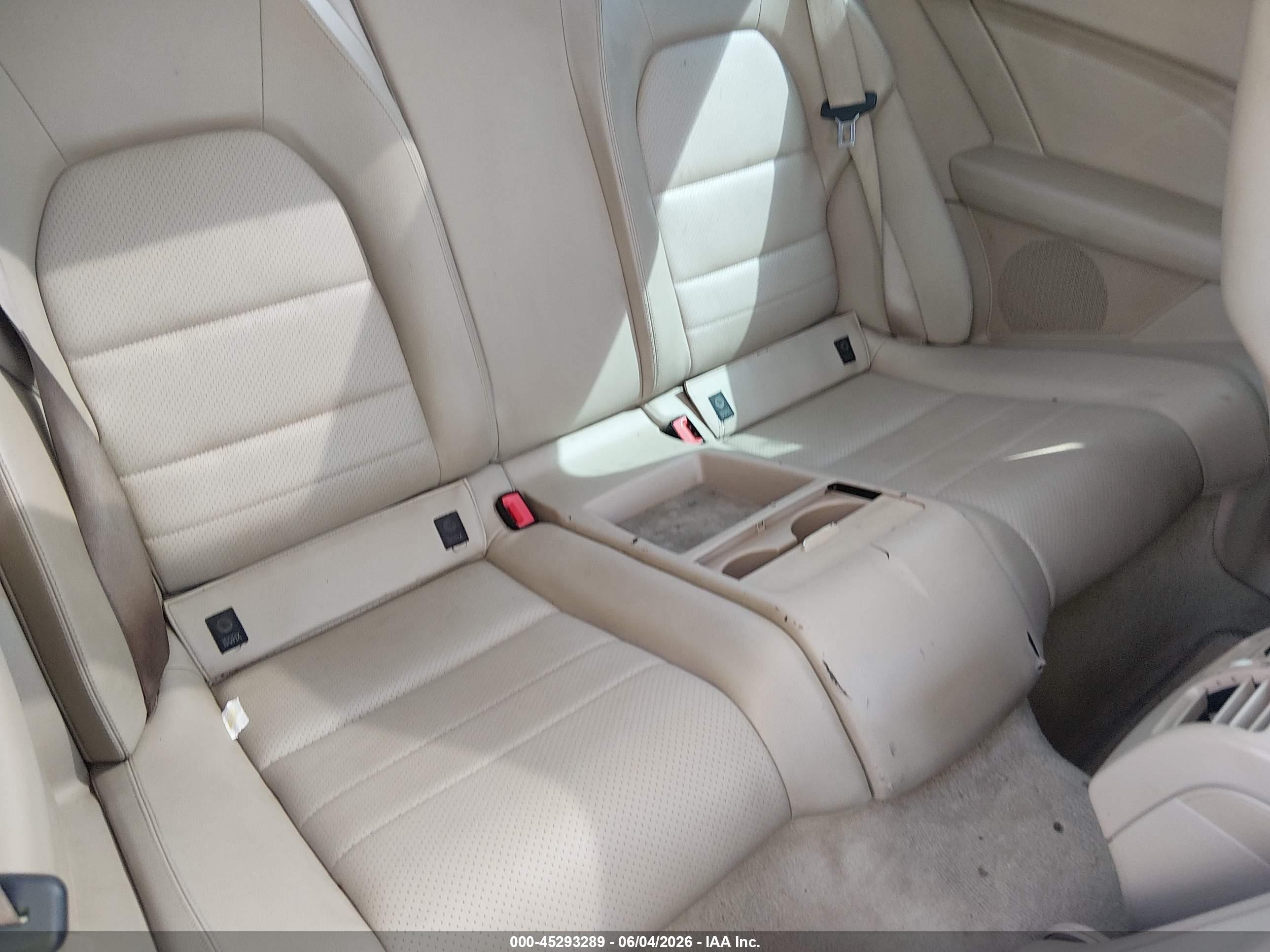 2012 Mercedes-benz C 250   Blue vin: WDDGJ4HB7CF884048