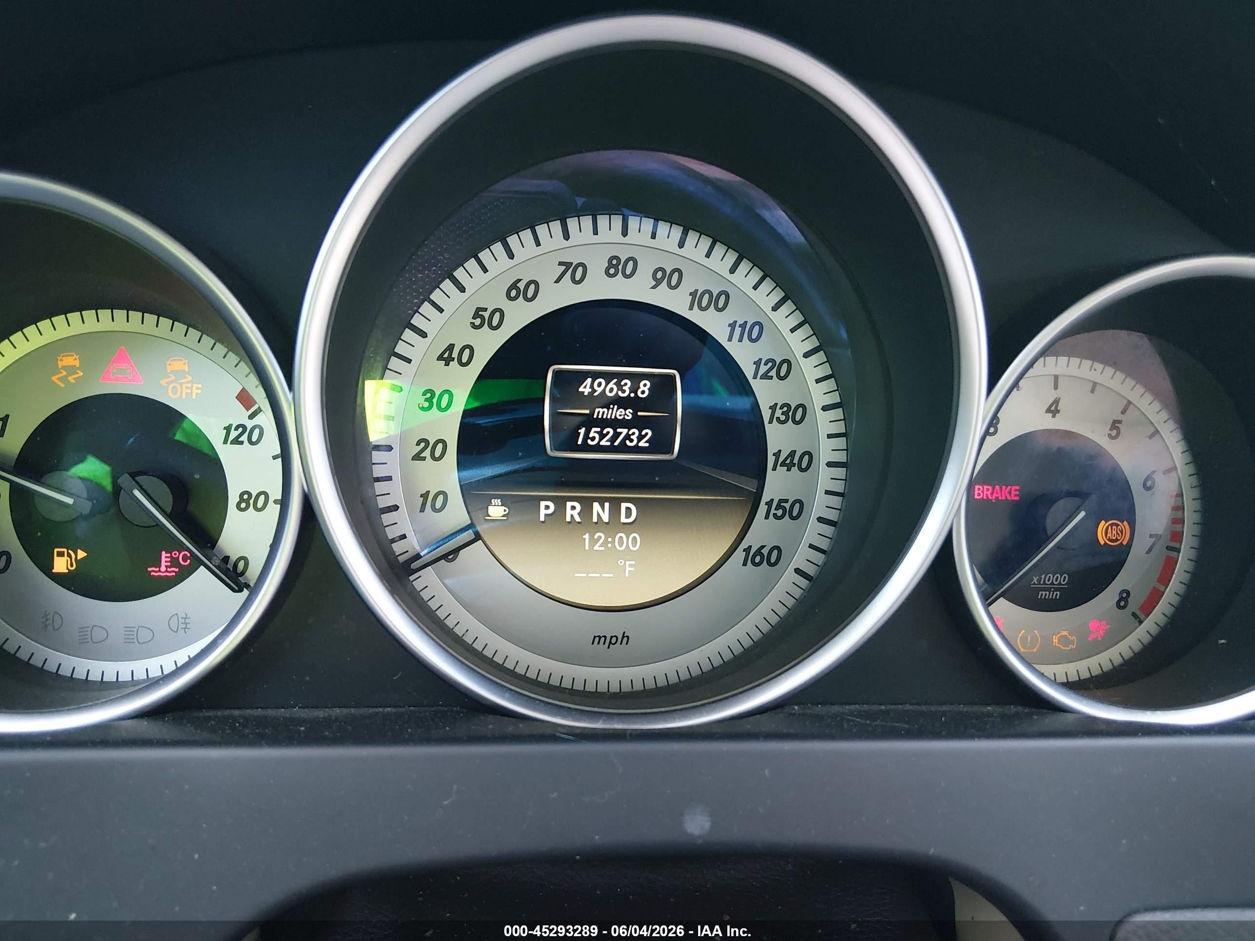 2012 Mercedes-benz C 250   Blue vin: WDDGJ4HB7CF884048