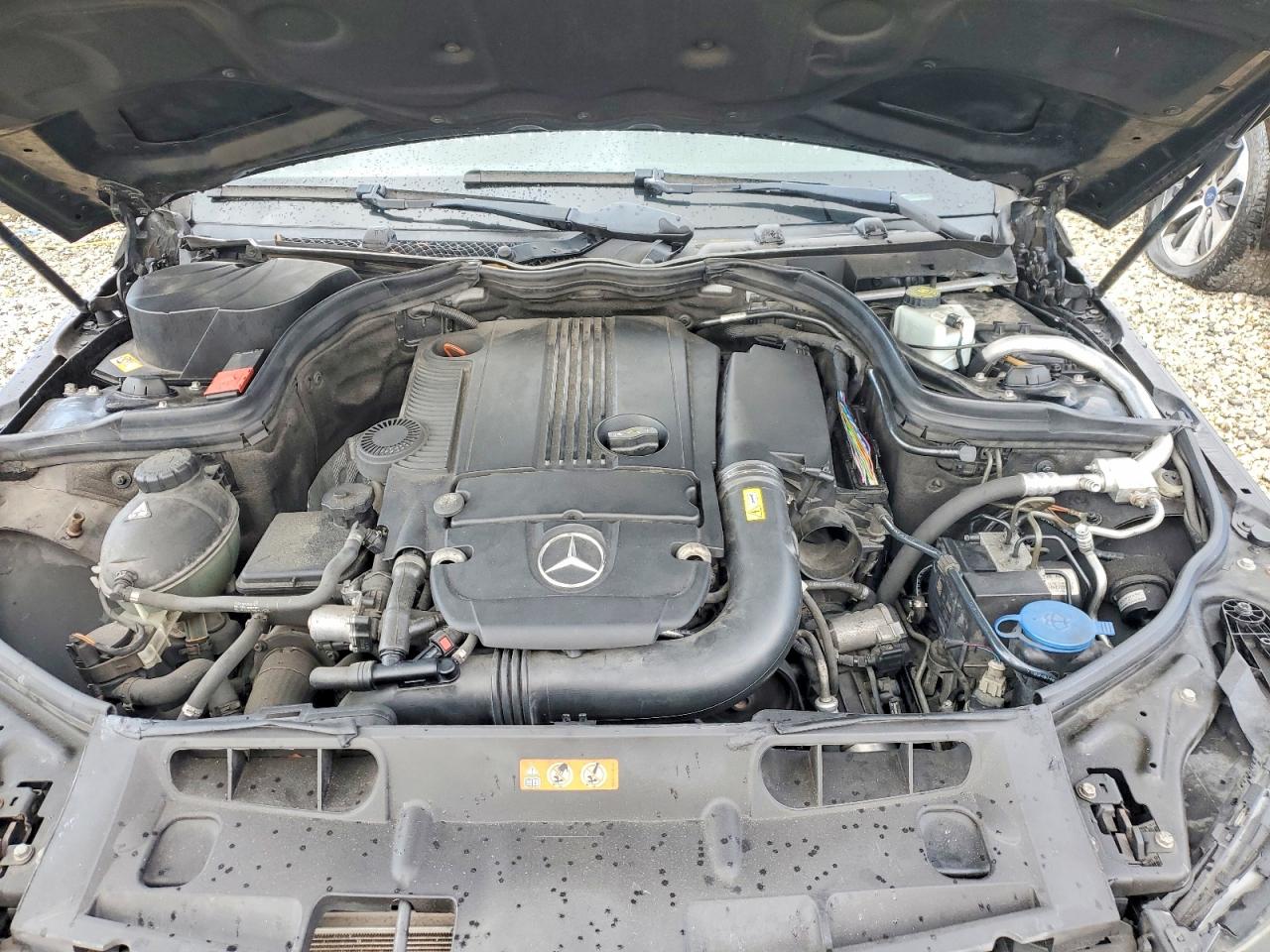2013 Mercedes-benz C 250 Black vin: WDDGJ4HB7DG031810