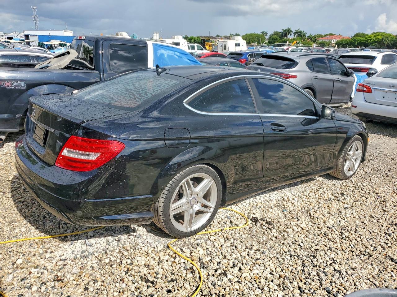 2013 Mercedes-benz C 250 Black vin: WDDGJ4HB7DG031810