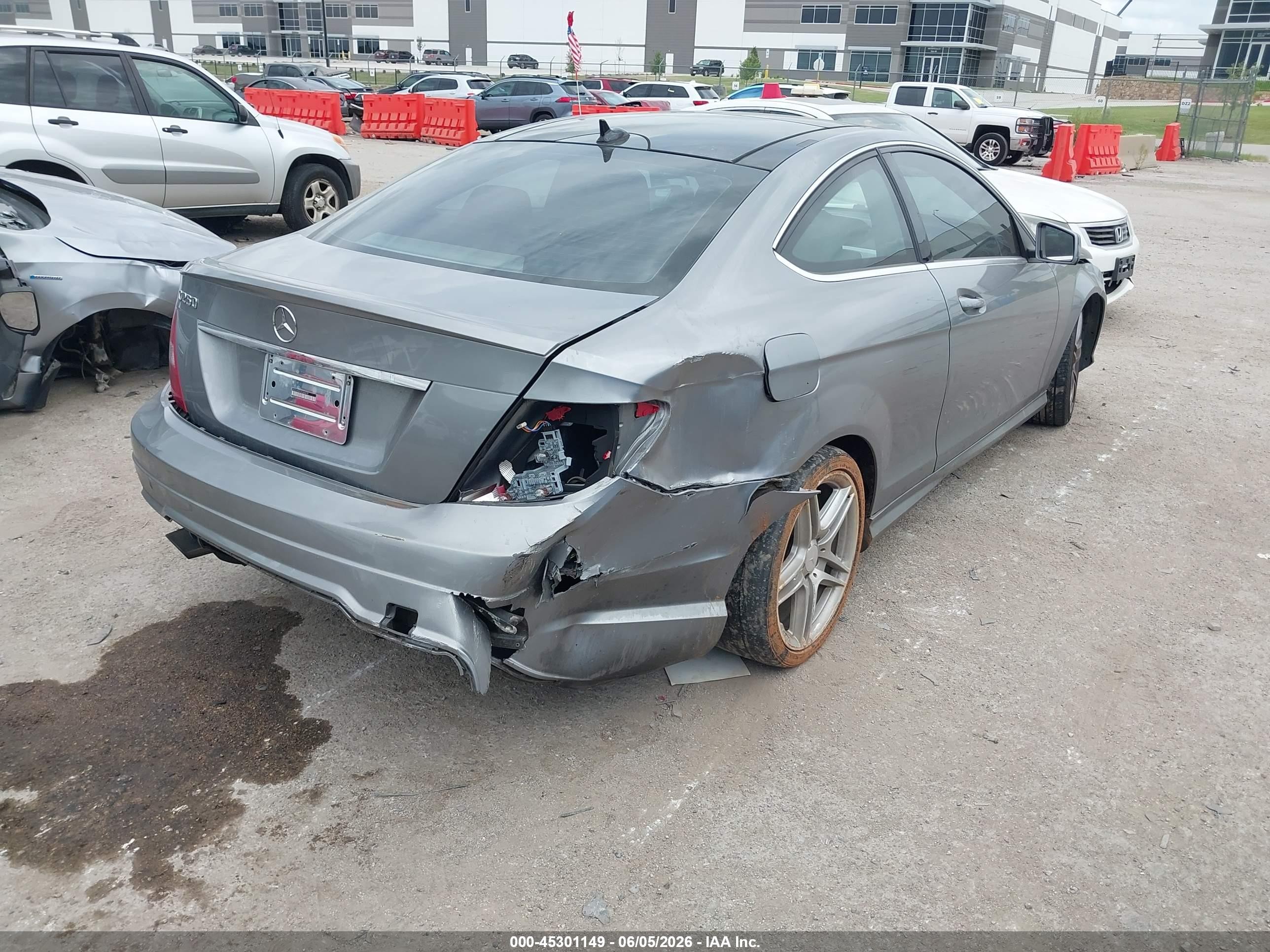 2013 Mercedes-benz C 250   Gray vin: WDDGJ4HB7DG048879