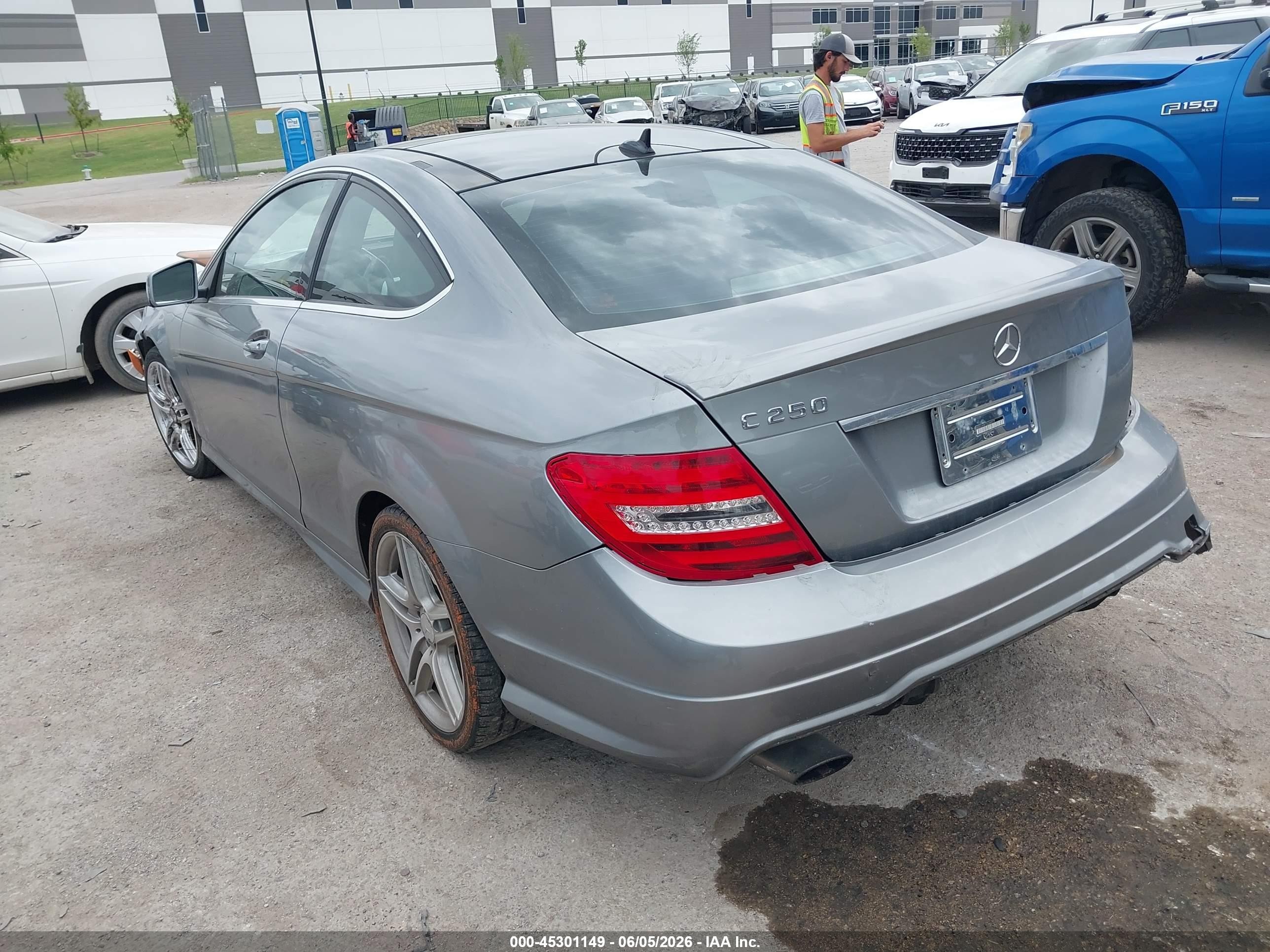 2013 Mercedes-benz C 250   Gray vin: WDDGJ4HB7DG048879