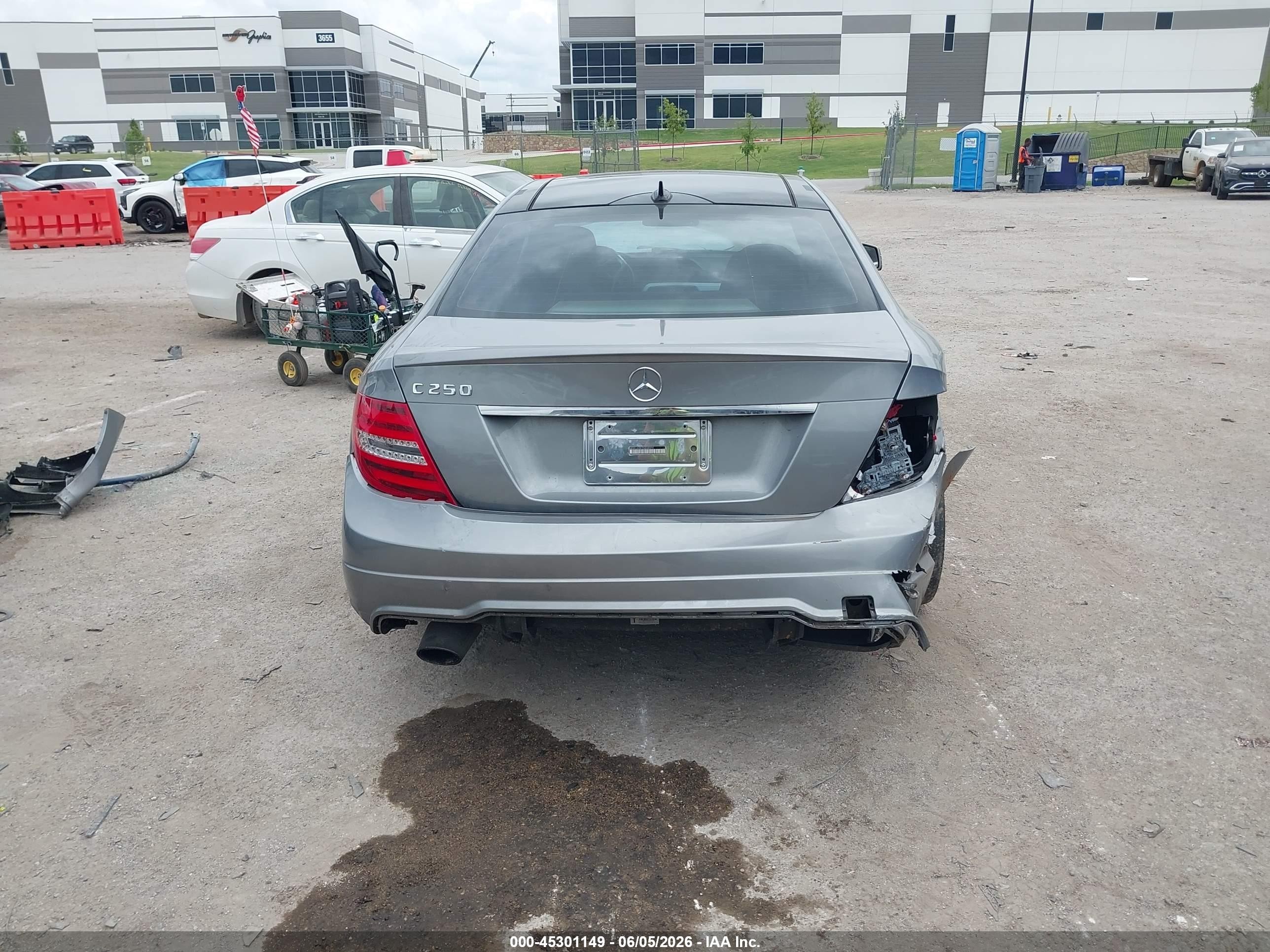 2013 Mercedes-benz C 250   Gray vin: WDDGJ4HB7DG048879