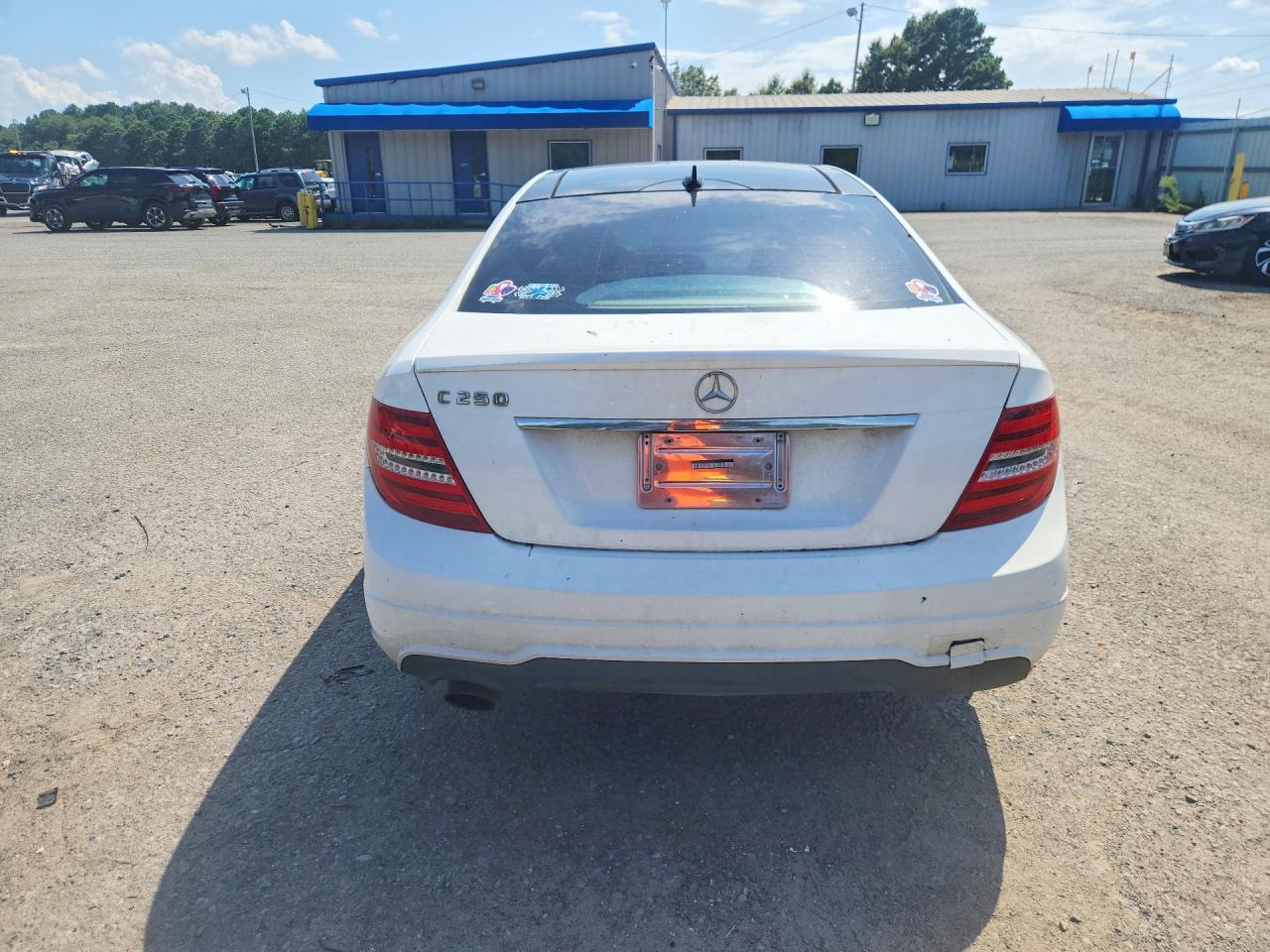 2013 Mercedes-benz C 250 White vin: WDDGJ4HB7DG052513