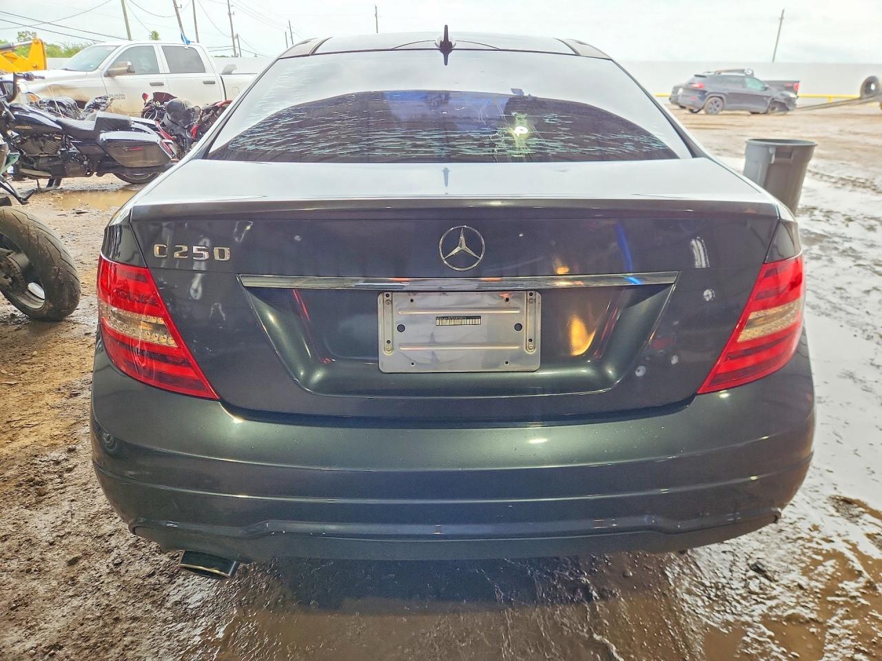 2013 Mercedes-benz C 250 Charcoal vin: WDDGJ4HB7DG053015