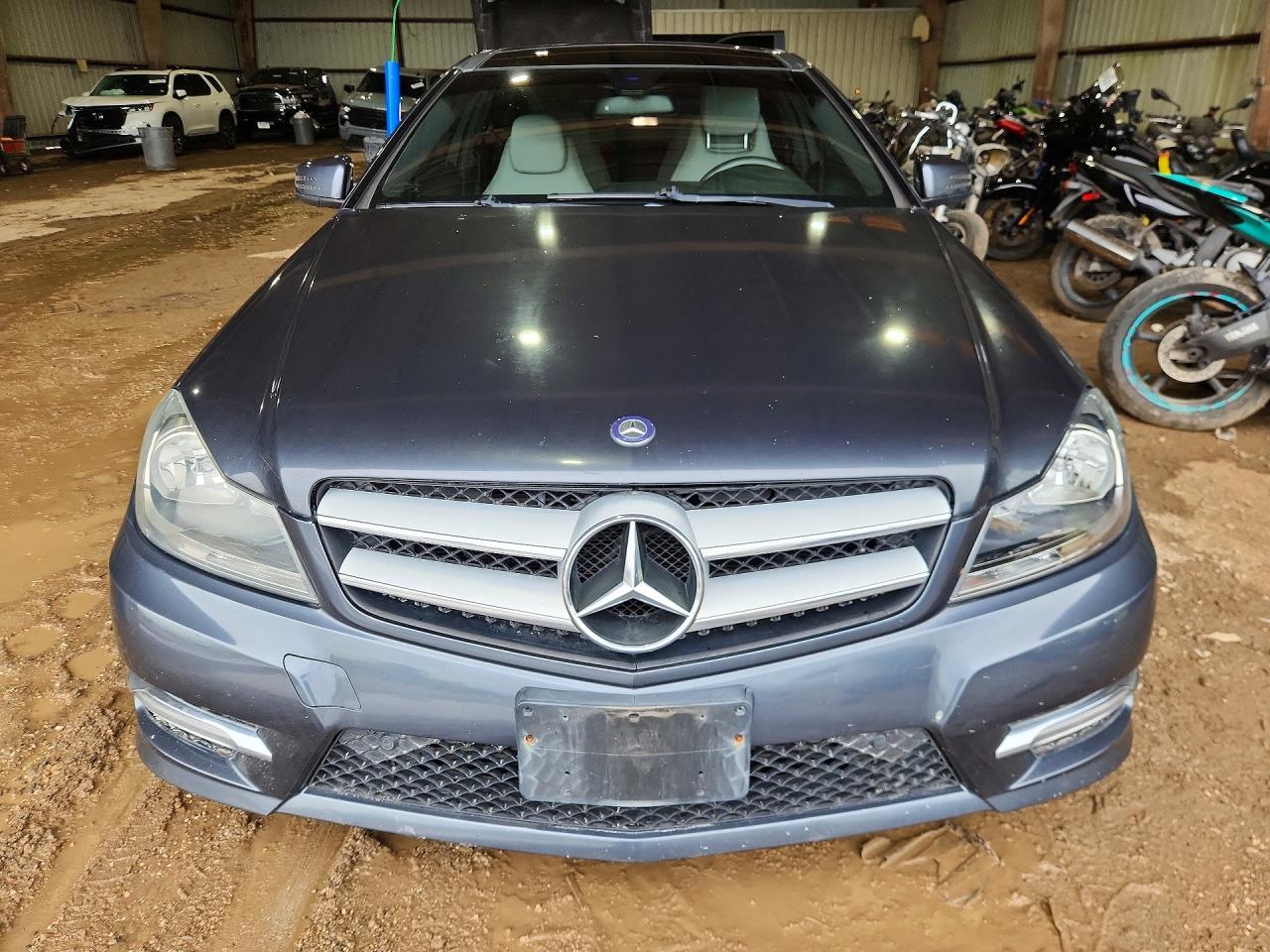 2013 Mercedes-benz C 250 Charcoal vin: WDDGJ4HB7DG053015