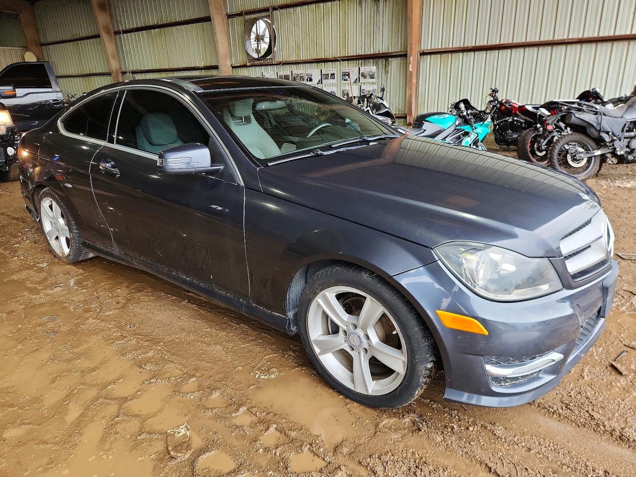 2013 Mercedes-benz C 250 Charcoal vin: WDDGJ4HB7DG053015