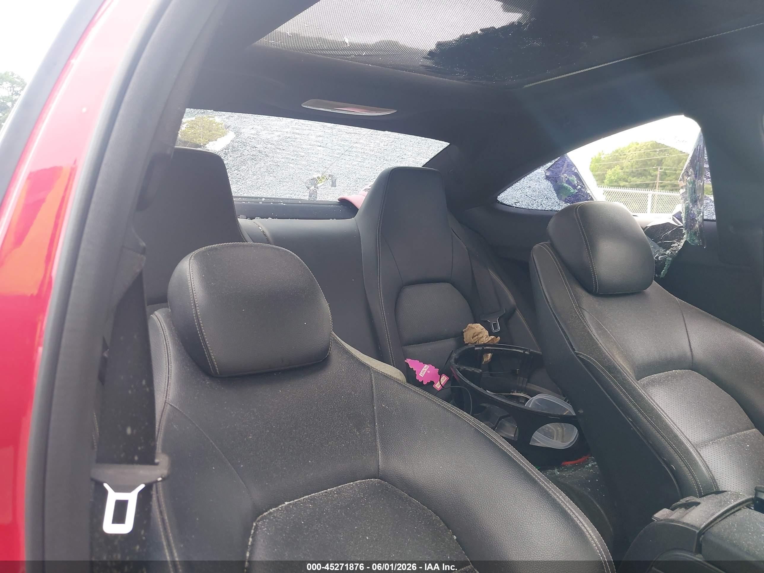 2013 Mercedes-benz C 250   Red vin: WDDGJ4HB7DG062832