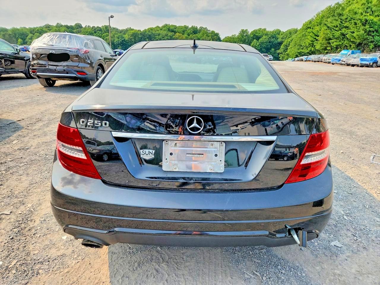 2014 Mercedes-benz C 250 Black vin: WDDGJ4HB7EG197343