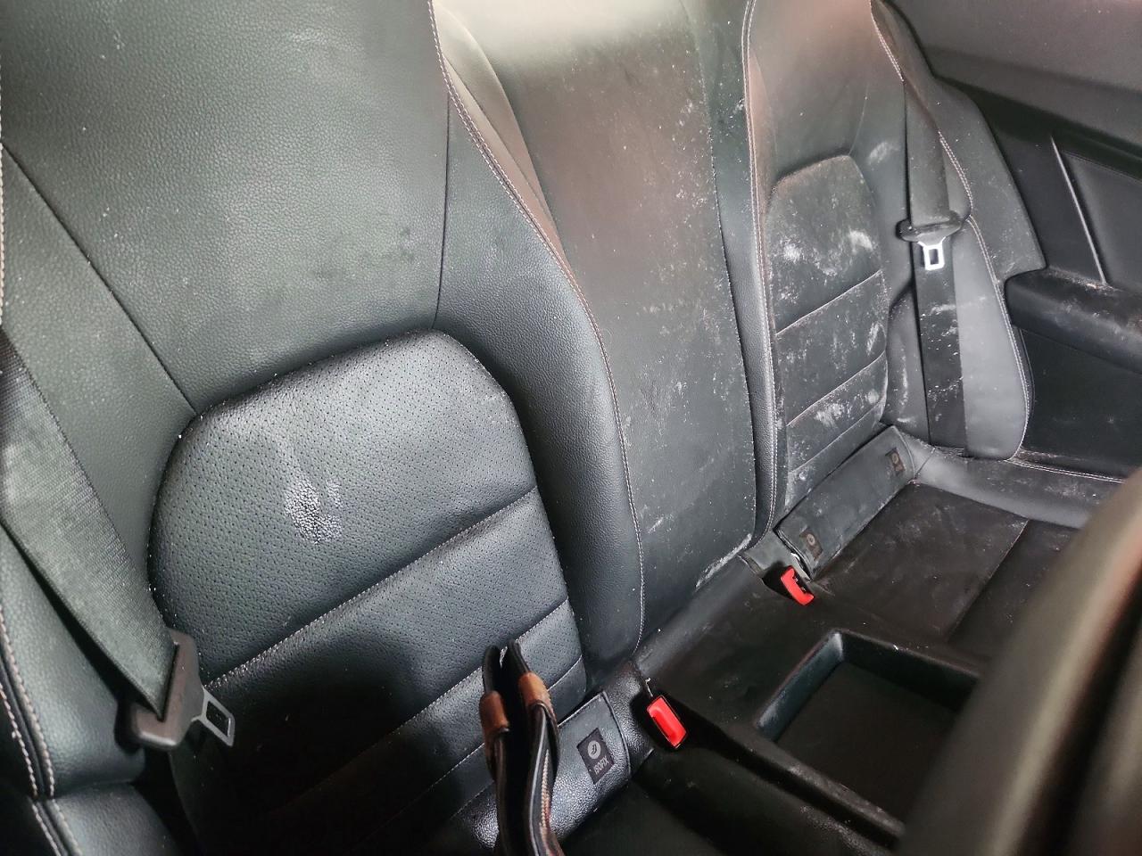 2015 Mercedes-benz C 250 Белый vin: WDDGJ4HB7FG368884