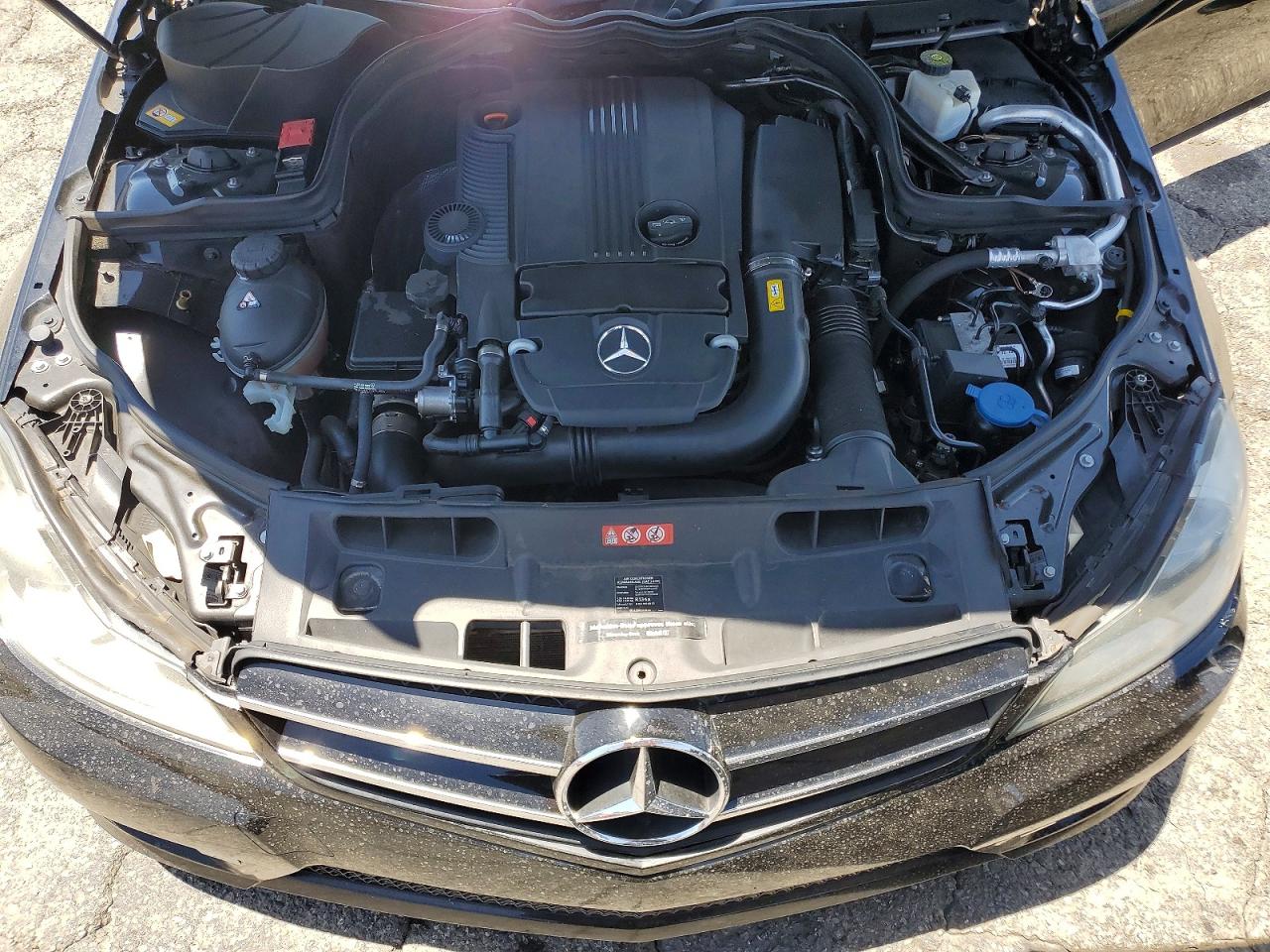 2015 Mercedes-benz C 250 Black vin: WDDGJ4HB7FG385734