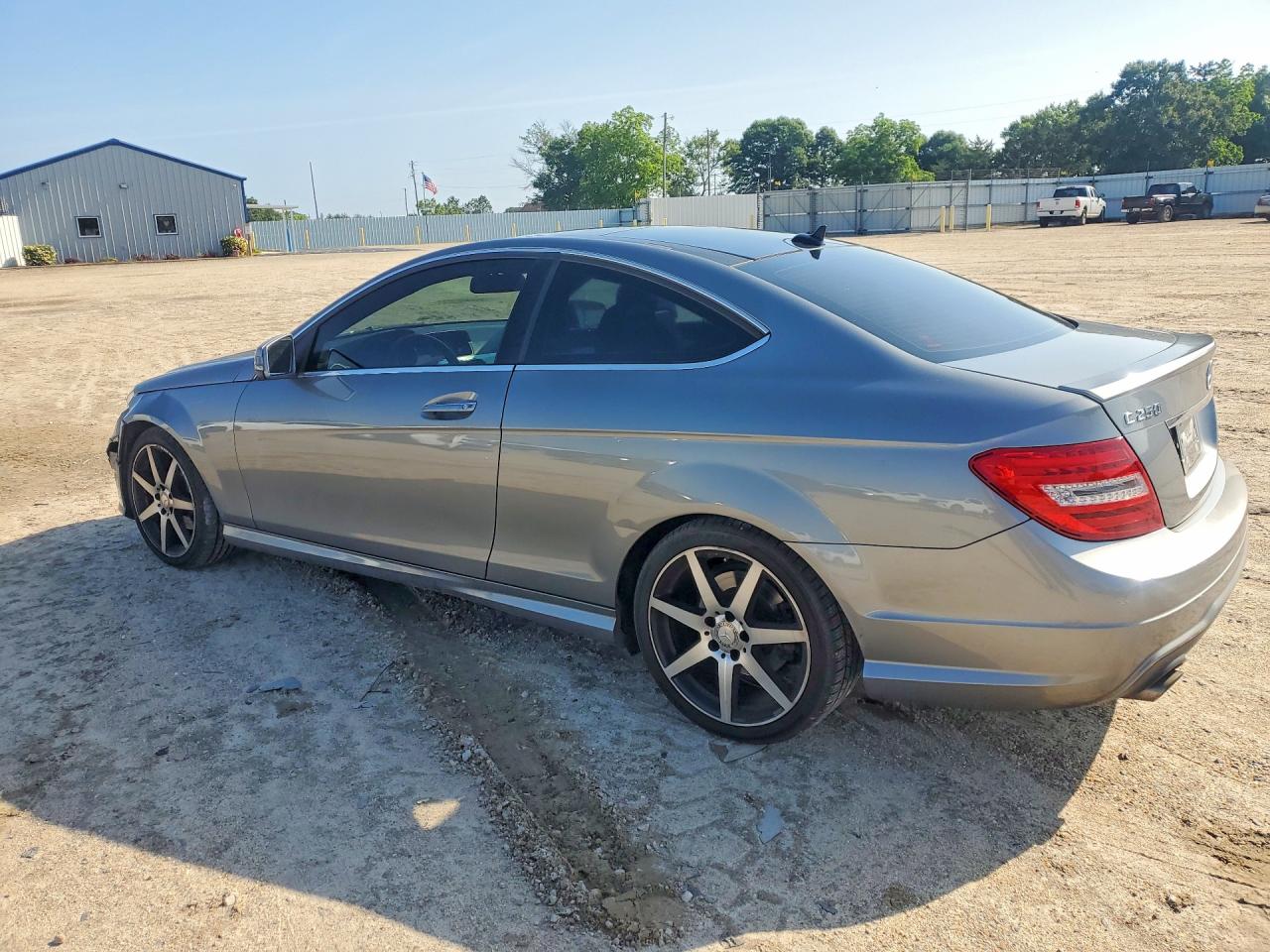 2015 Mercedes-benz C 250 Серый vin: WDDGJ4HB7FG402208