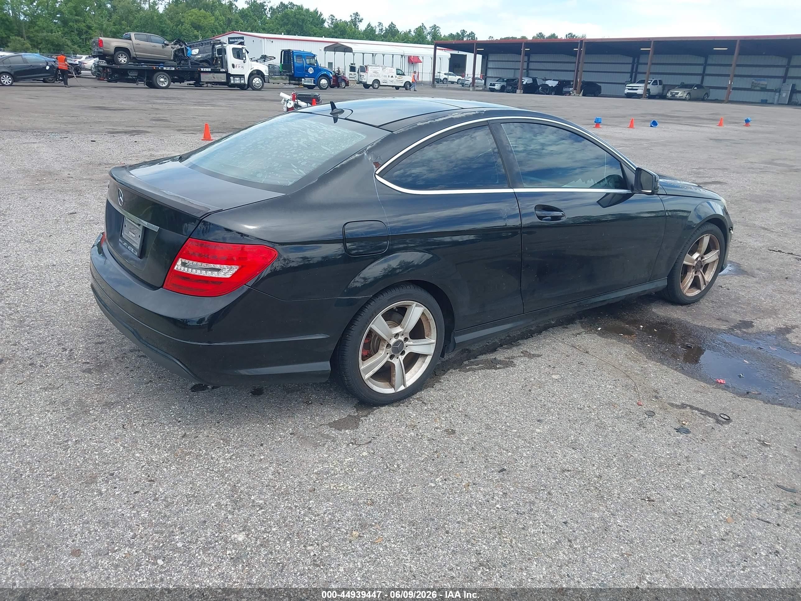 2012 Mercedes-benz C 250   Black vin: WDDGJ4HB8CF836252