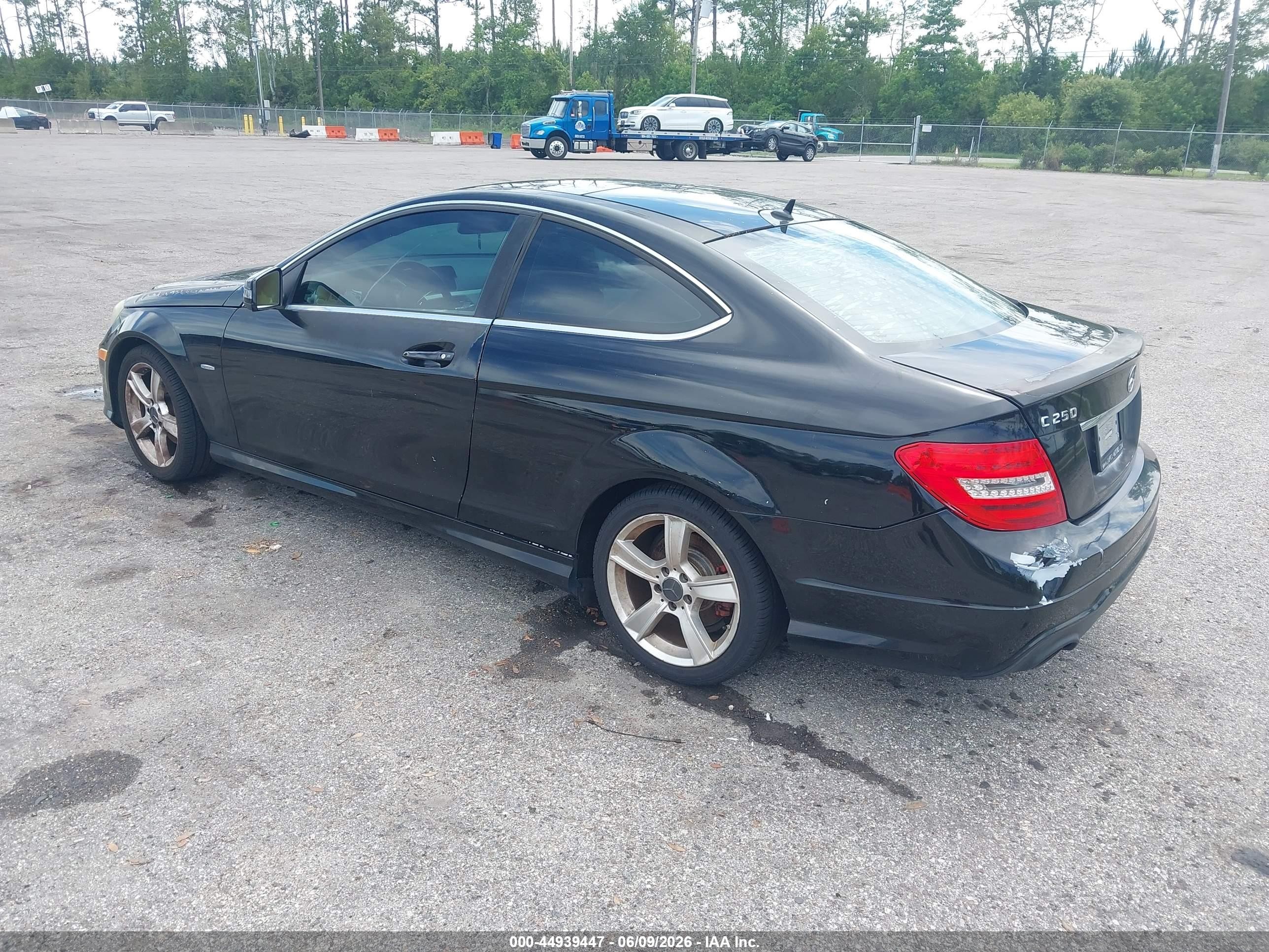 2012 Mercedes-benz C 250   Black vin: WDDGJ4HB8CF836252