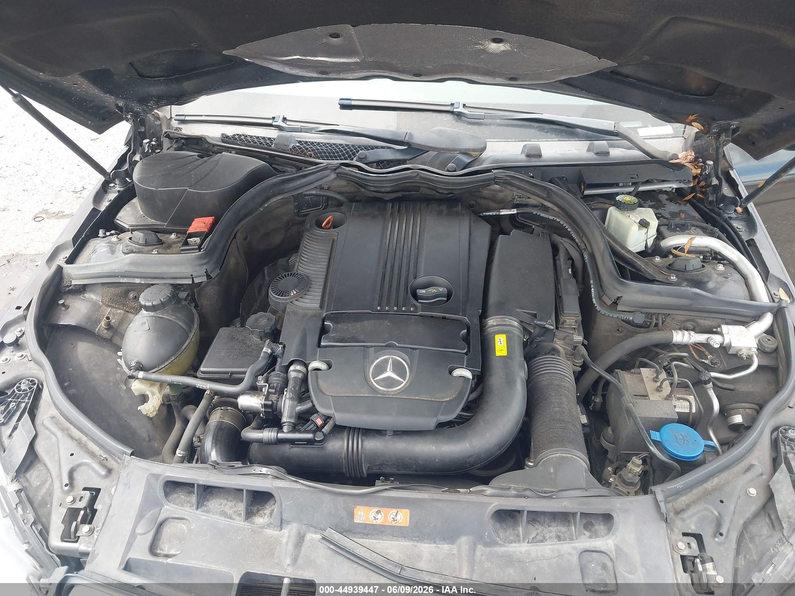 2012 Mercedes-benz C 250   Black vin: WDDGJ4HB8CF836252