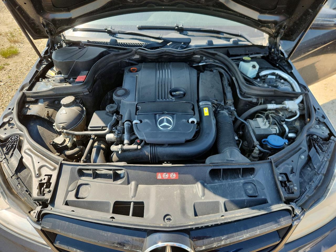 2013 Mercedes-benz C 250 Black vin: WDDGJ4HB8DG012070