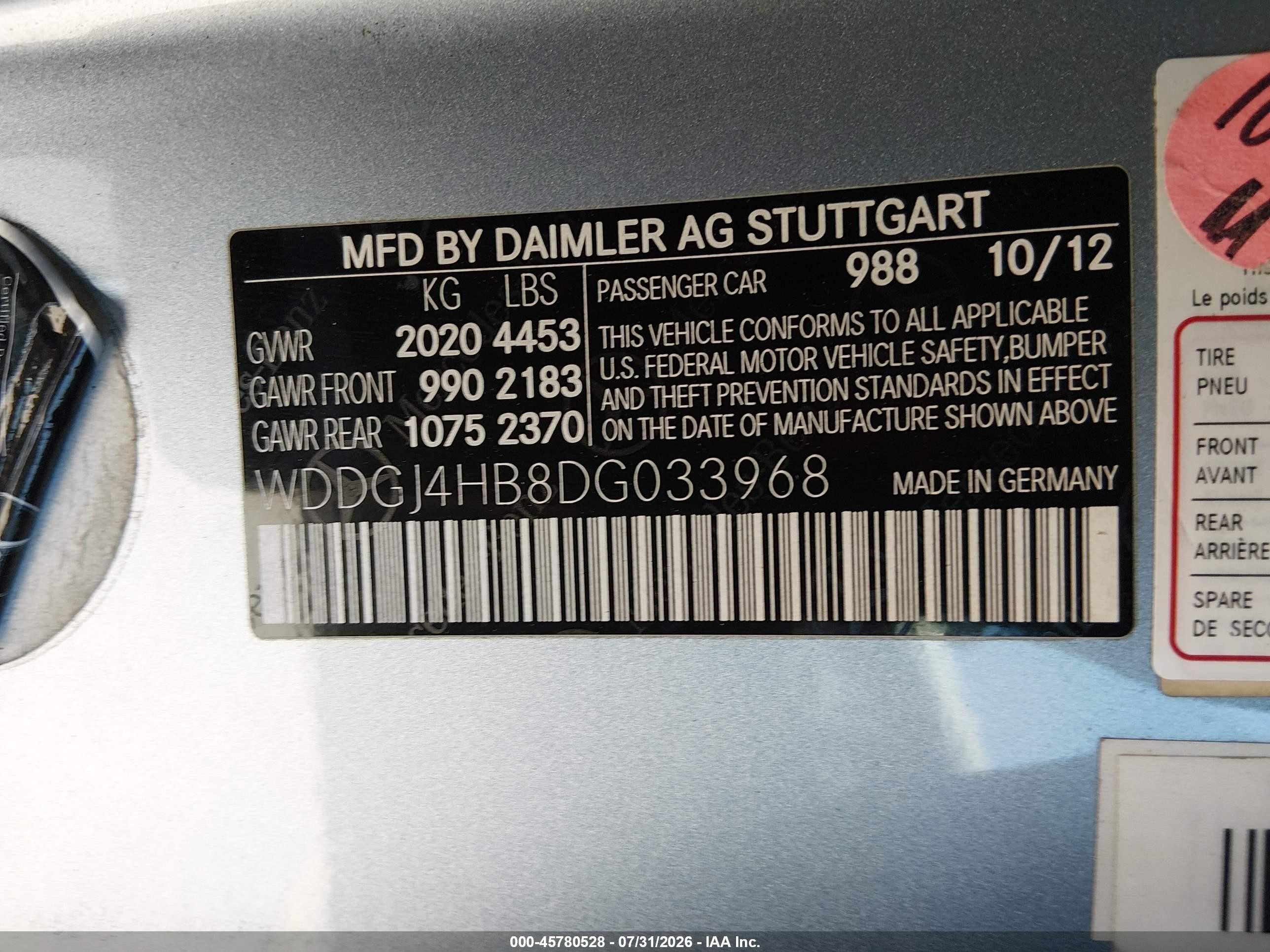 2013 Mercedes-benz C 250   Silver vin: WDDGJ4HB8DG033968