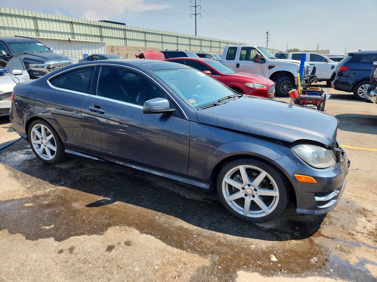 2013 Mercedes-benz C 250 Gray vin: WDDGJ4HB8DG068722