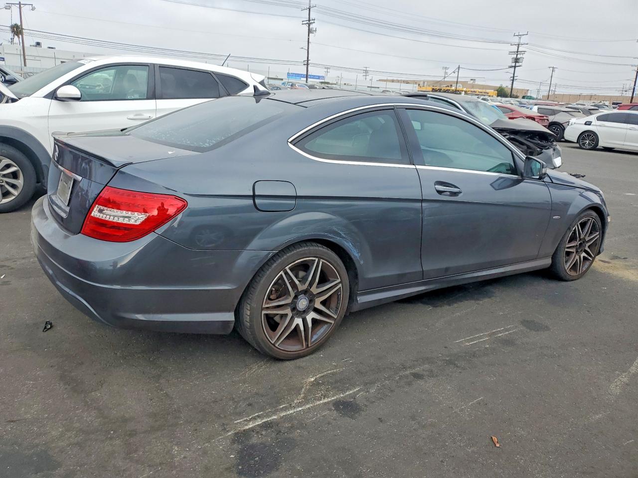 2014 Mercedes-benz C 250 Gray vin: WDDGJ4HB8EG288850