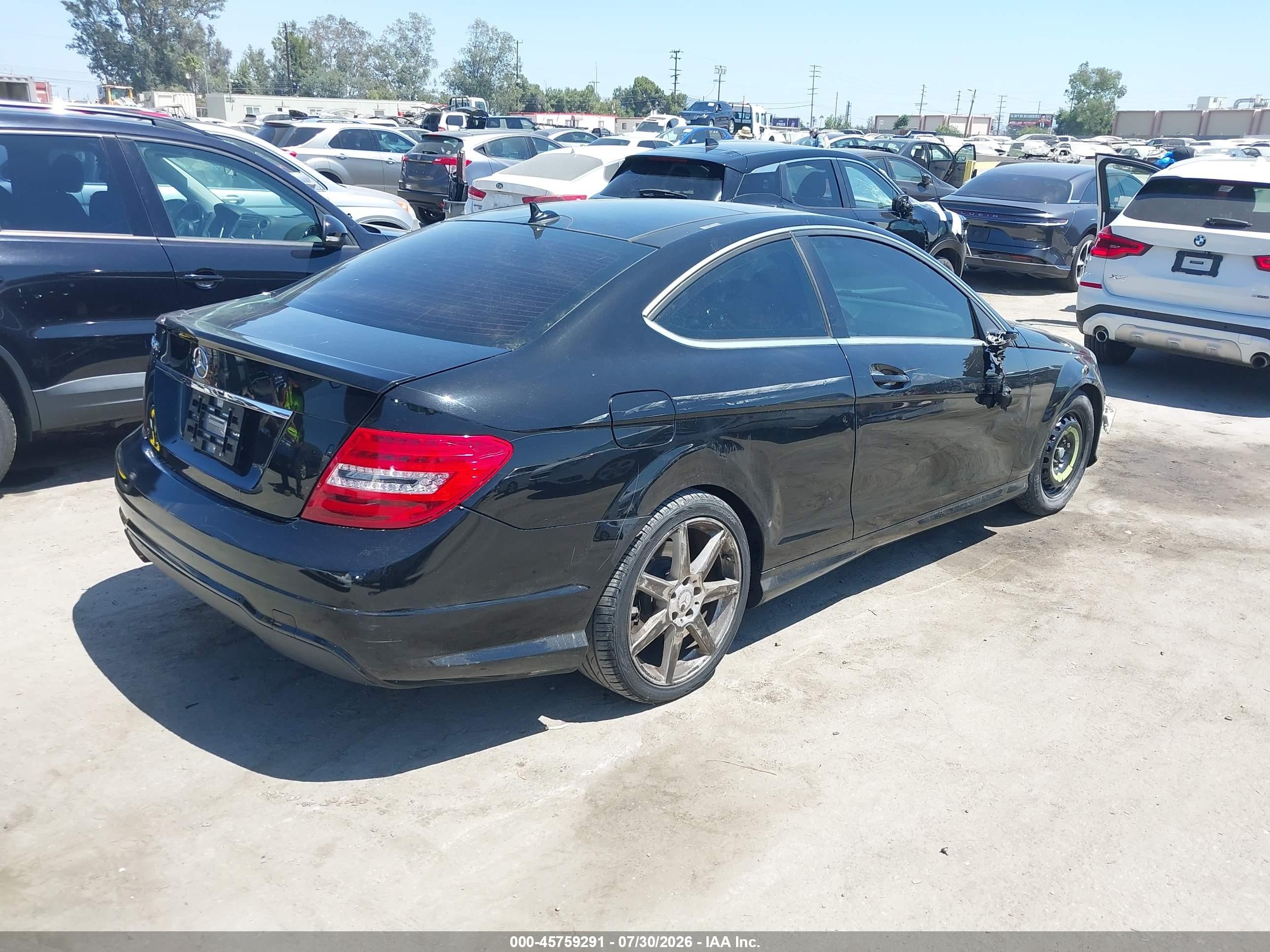 2015 Mercedes-benz C 250   Black vin: WDDGJ4HB8FG436402