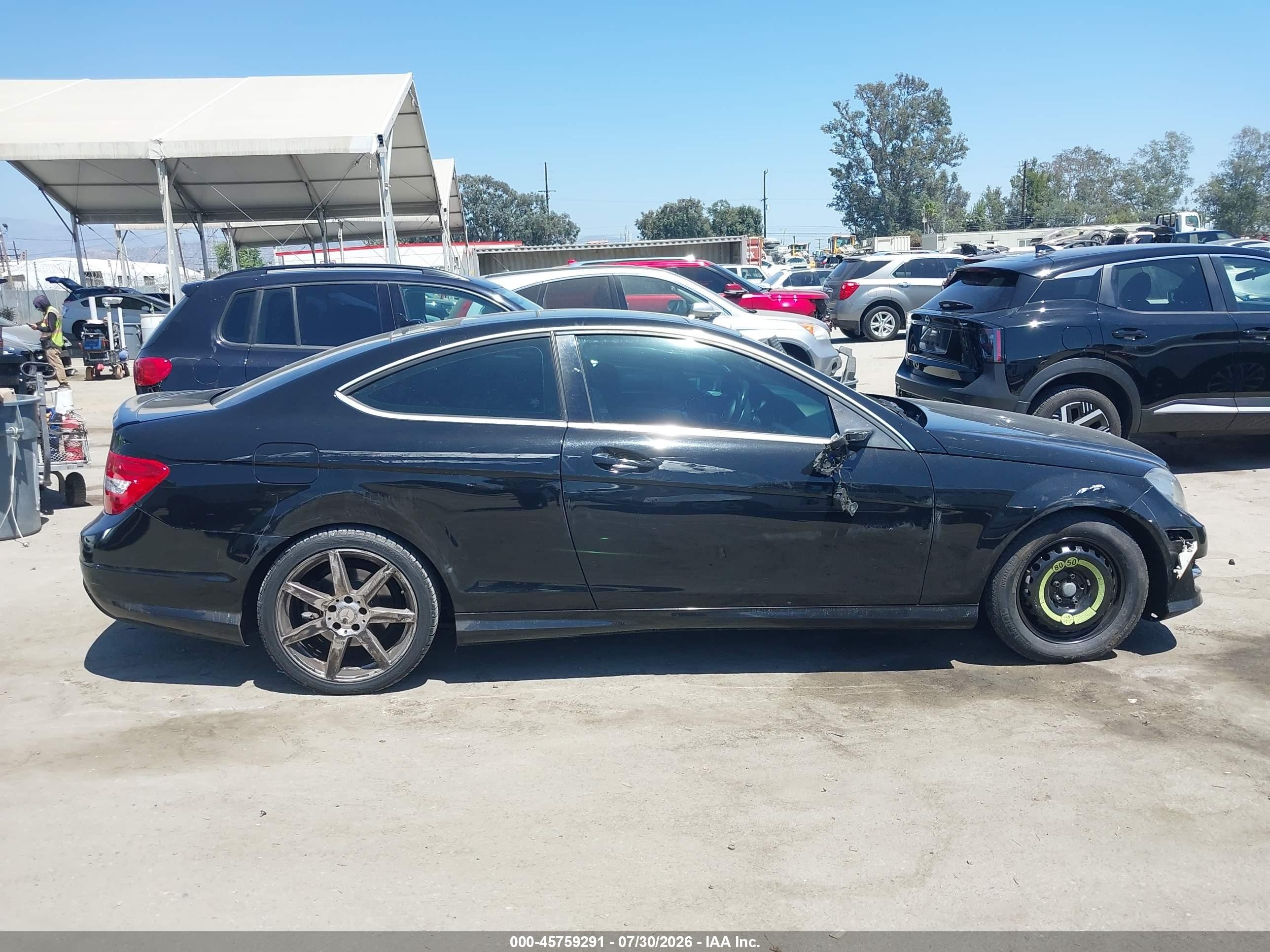 2015 Mercedes-benz C 250   Black vin: WDDGJ4HB8FG436402