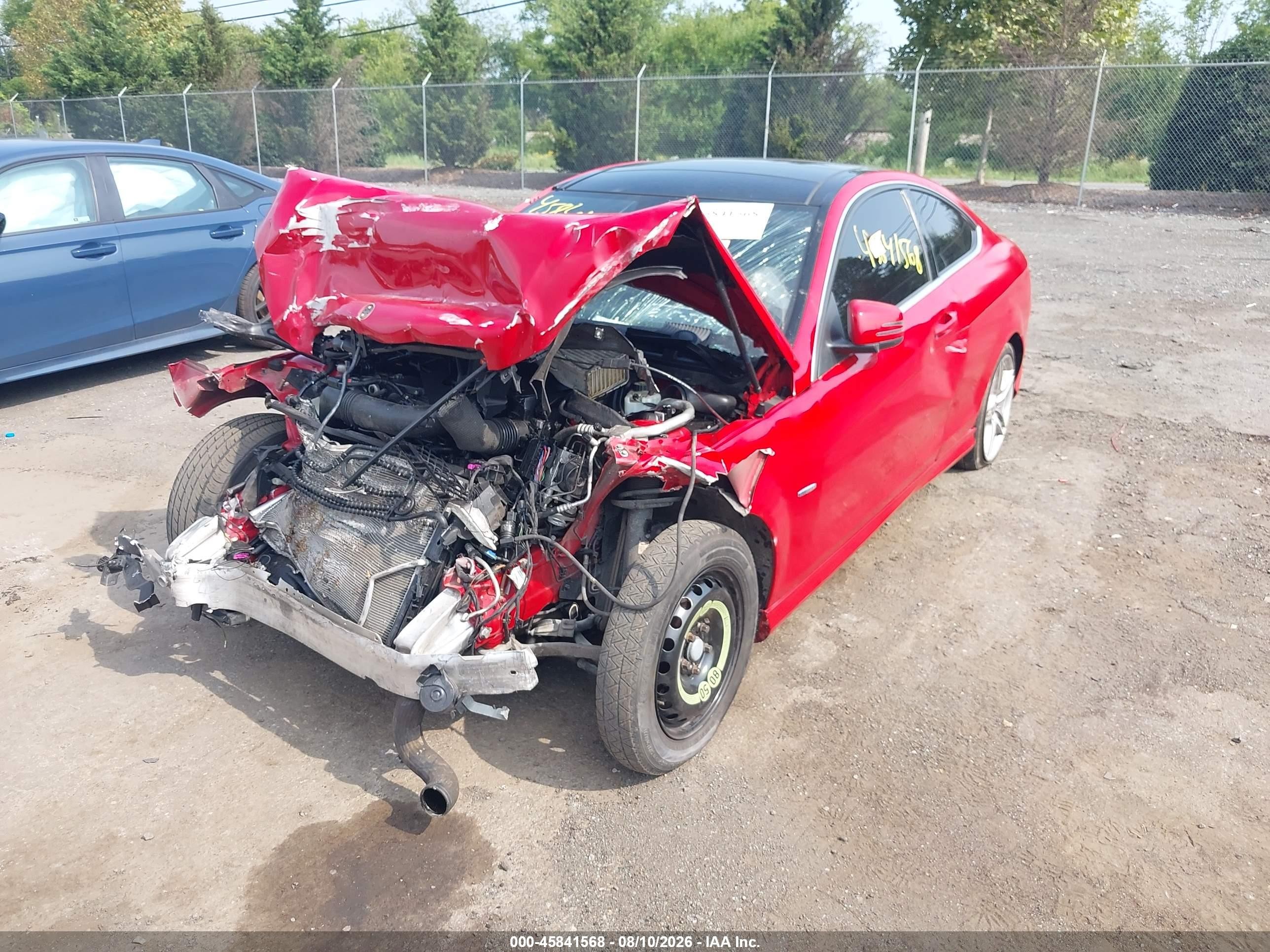 2012 Mercedes-benz C 250   Red vin: WDDGJ4HB9CF745958