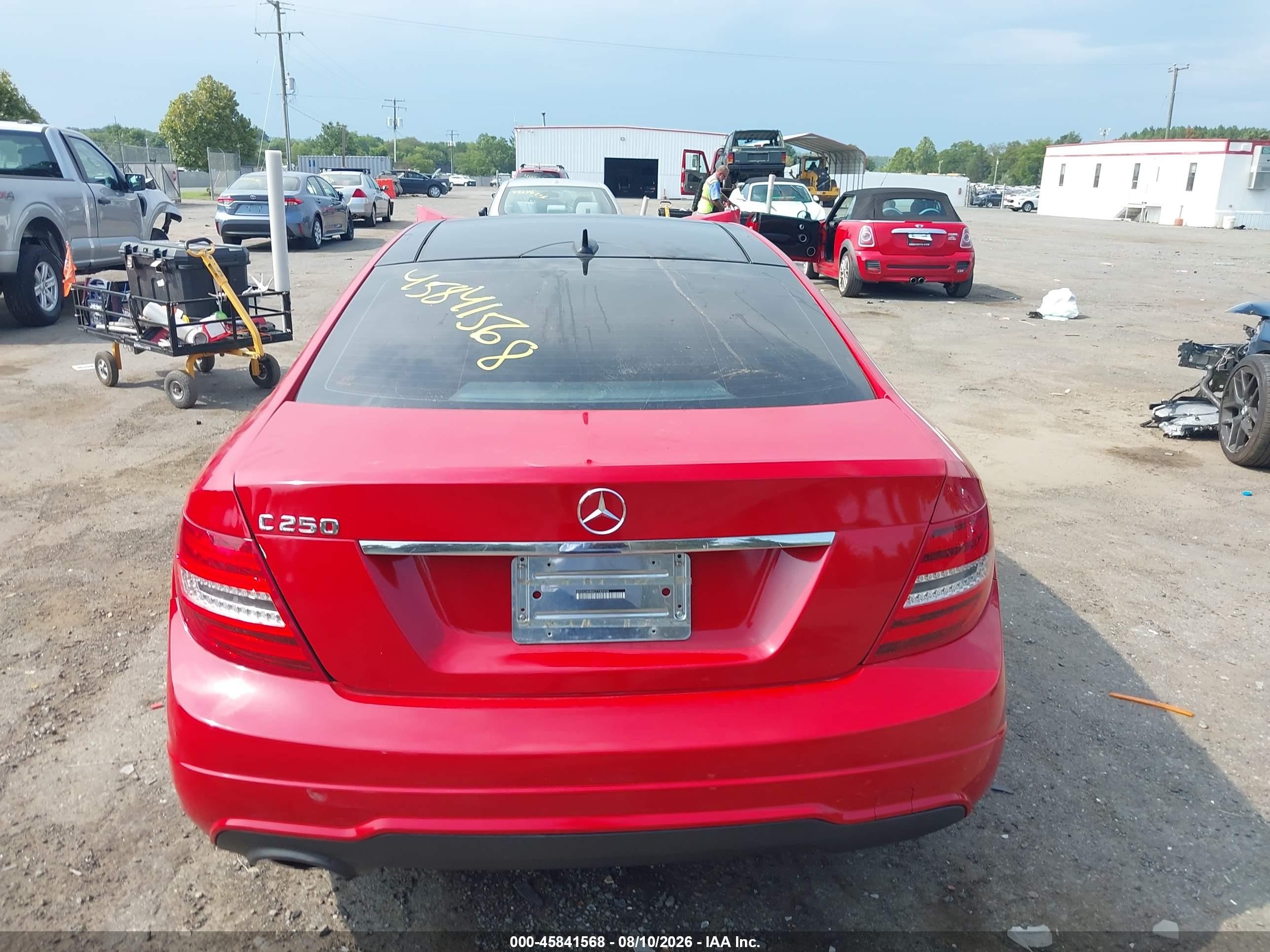 2012 Mercedes-benz C 250   Red vin: WDDGJ4HB9CF745958