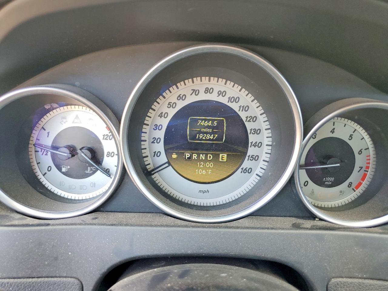 2012 Mercedes-benz C 250 Белый vin: WDDGJ4HB9CF801106