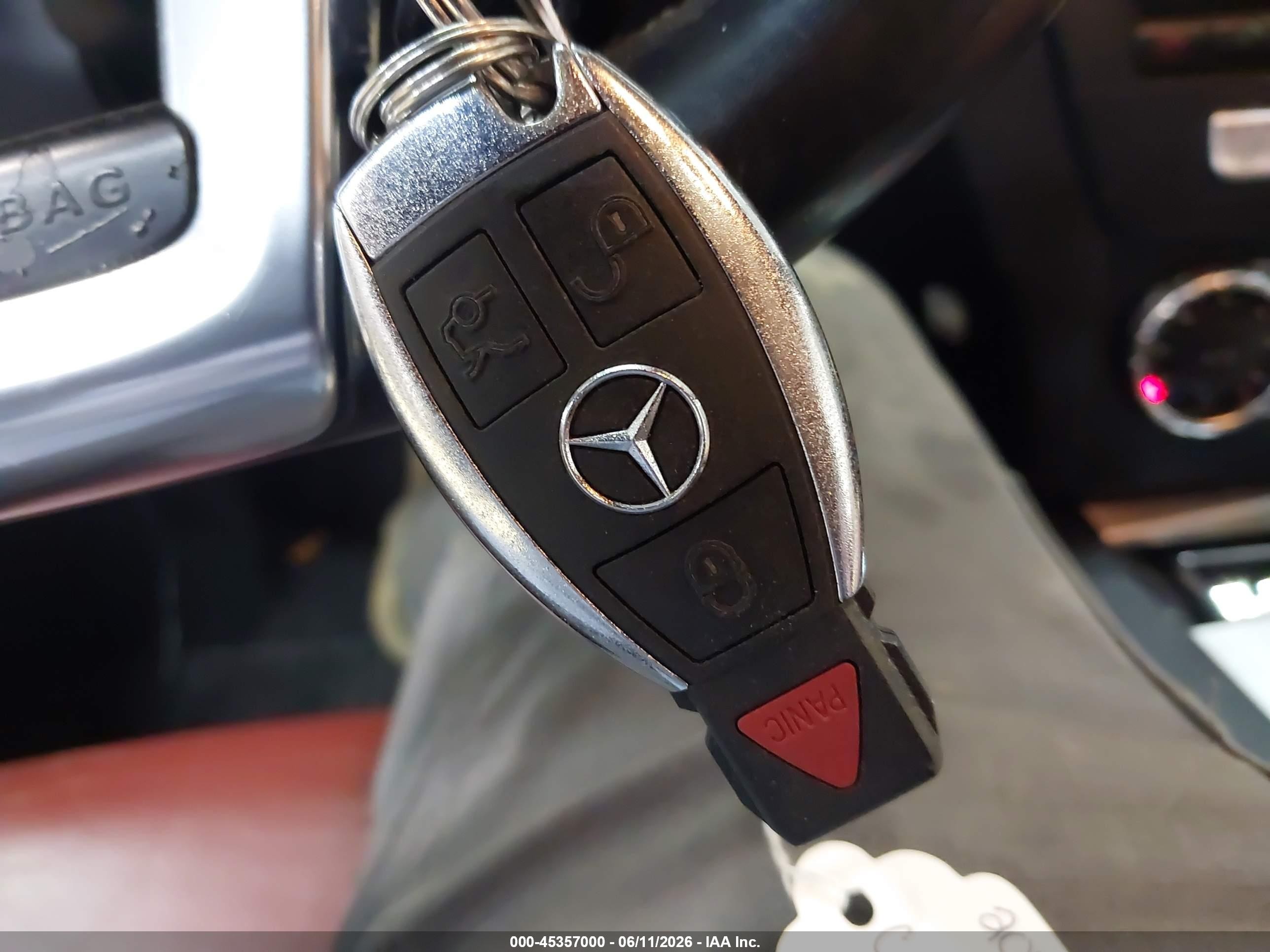 2012 Mercedes-benz C 250   Silver vin: WDDGJ4HB9CF826751
