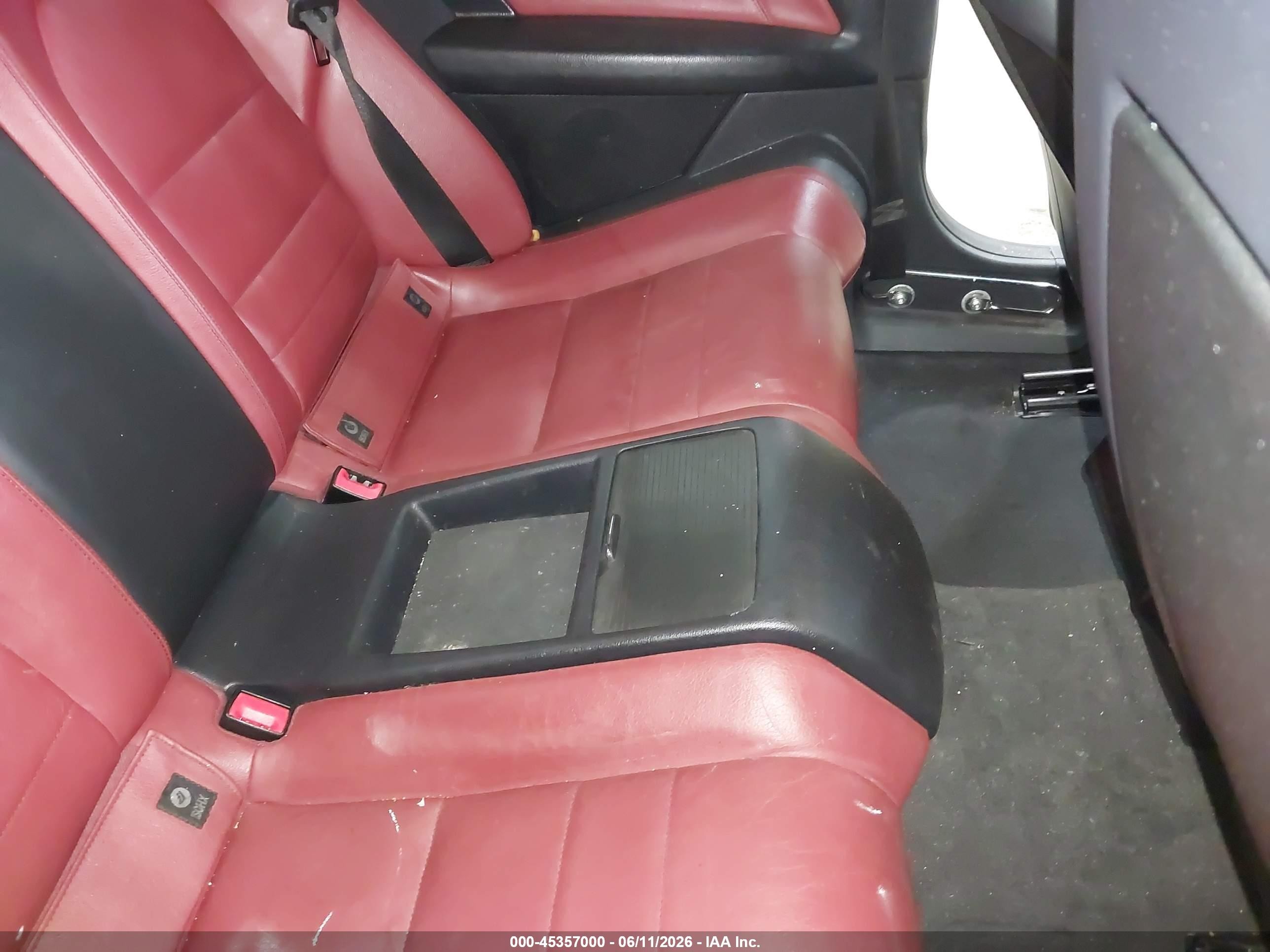 2012 Mercedes-benz C 250   Silver vin: WDDGJ4HB9CF826751