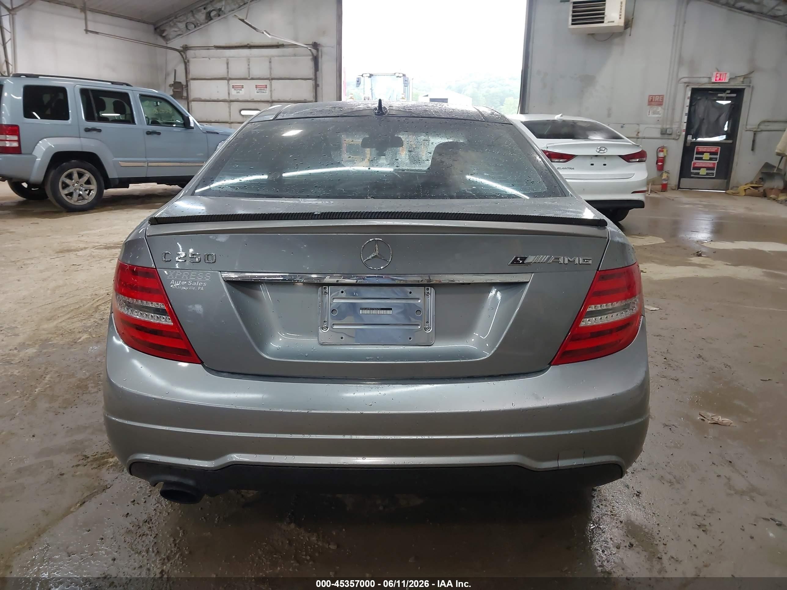 2012 Mercedes-benz C 250   Silver vin: WDDGJ4HB9CF826751
