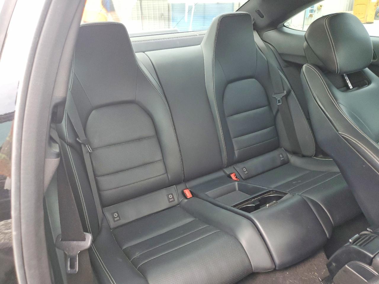 2012 Mercedes-benz C 250 Черный vin: WDDGJ4HB9CF903599