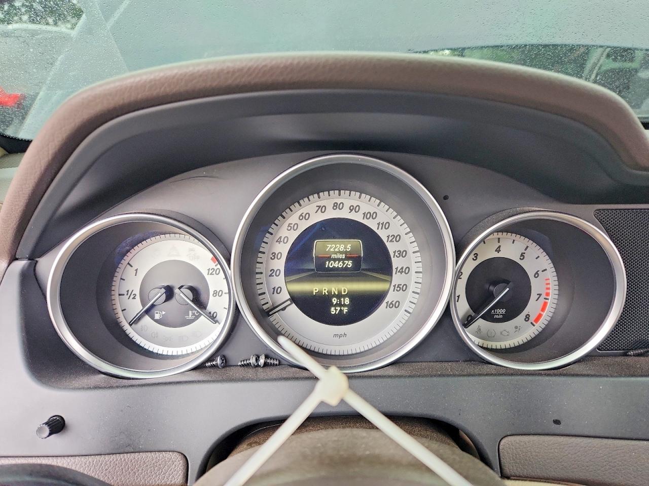 2013 Mercedes-benz C 250 Blue vin: WDDGJ4HB9DF945482