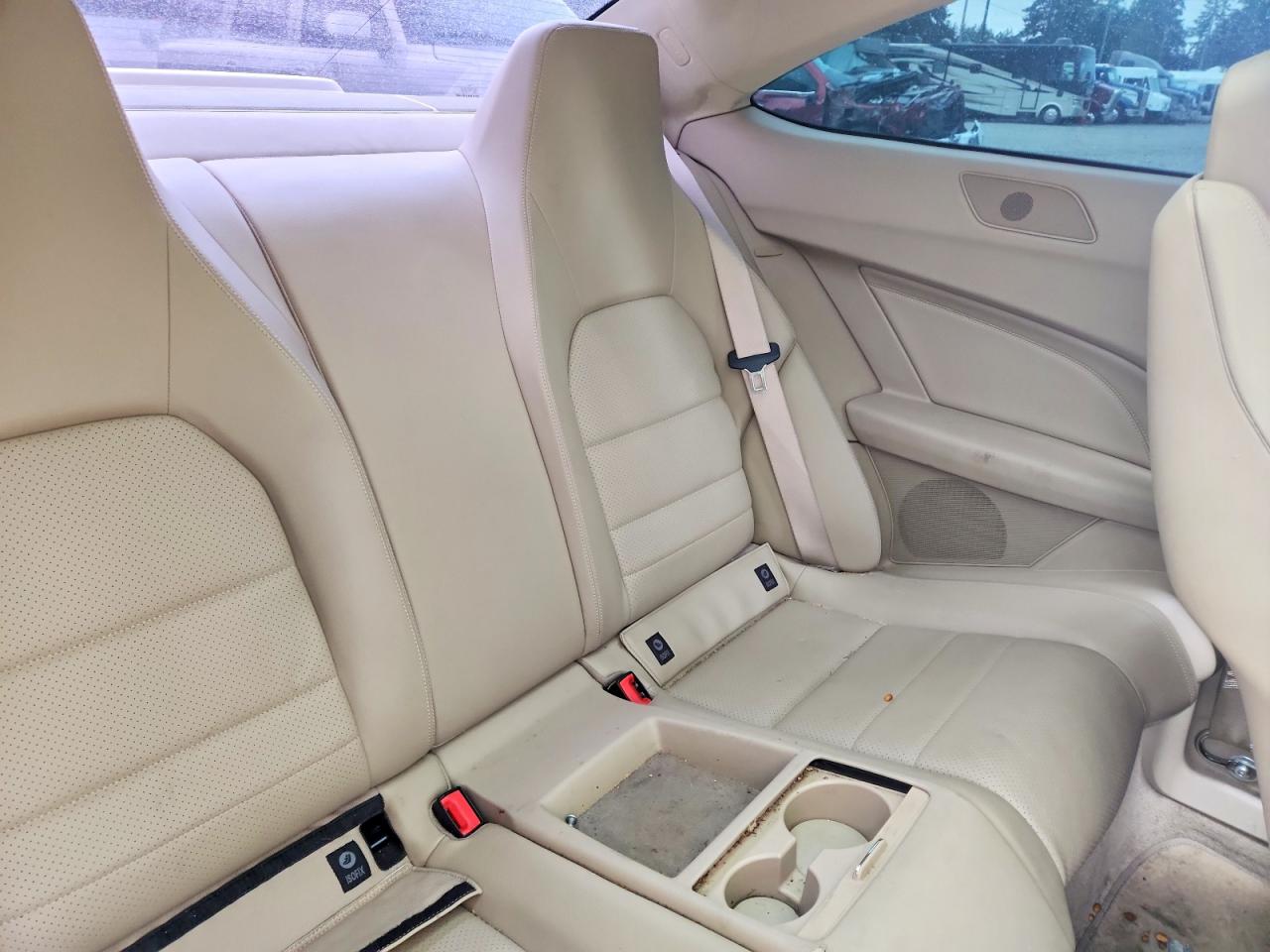 2013 Mercedes-benz C 250 Blue vin: WDDGJ4HB9DF945482