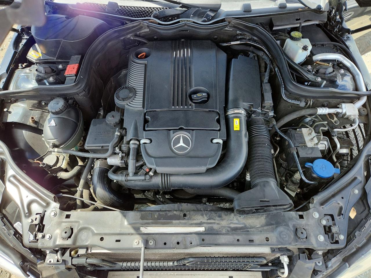 2013 Mercedes-benz C 250 Gray vin: WDDGJ4HB9DF980409