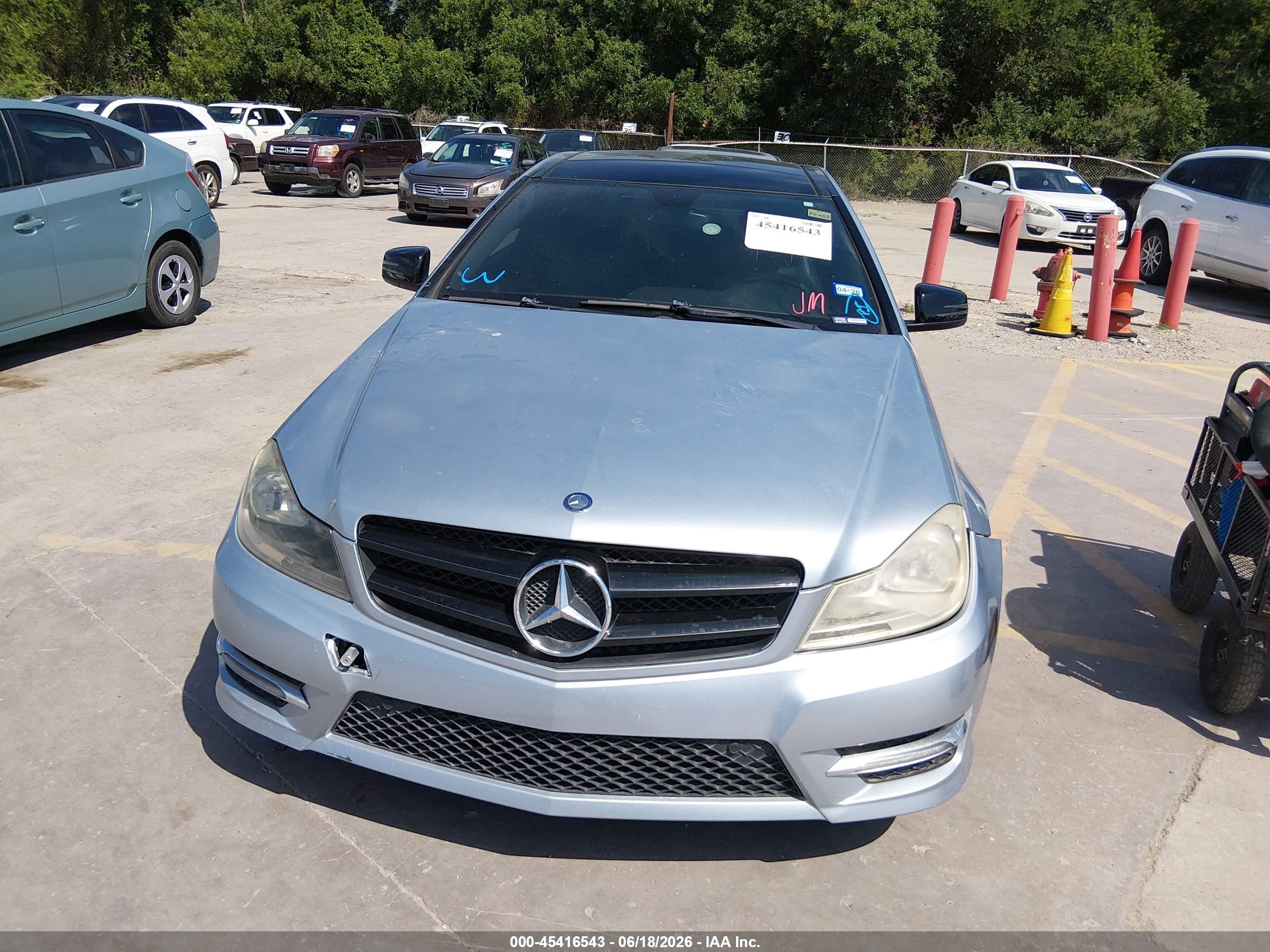 2013 Mercedes-benz C 250   Blue vin: WDDGJ4HB9DG030562