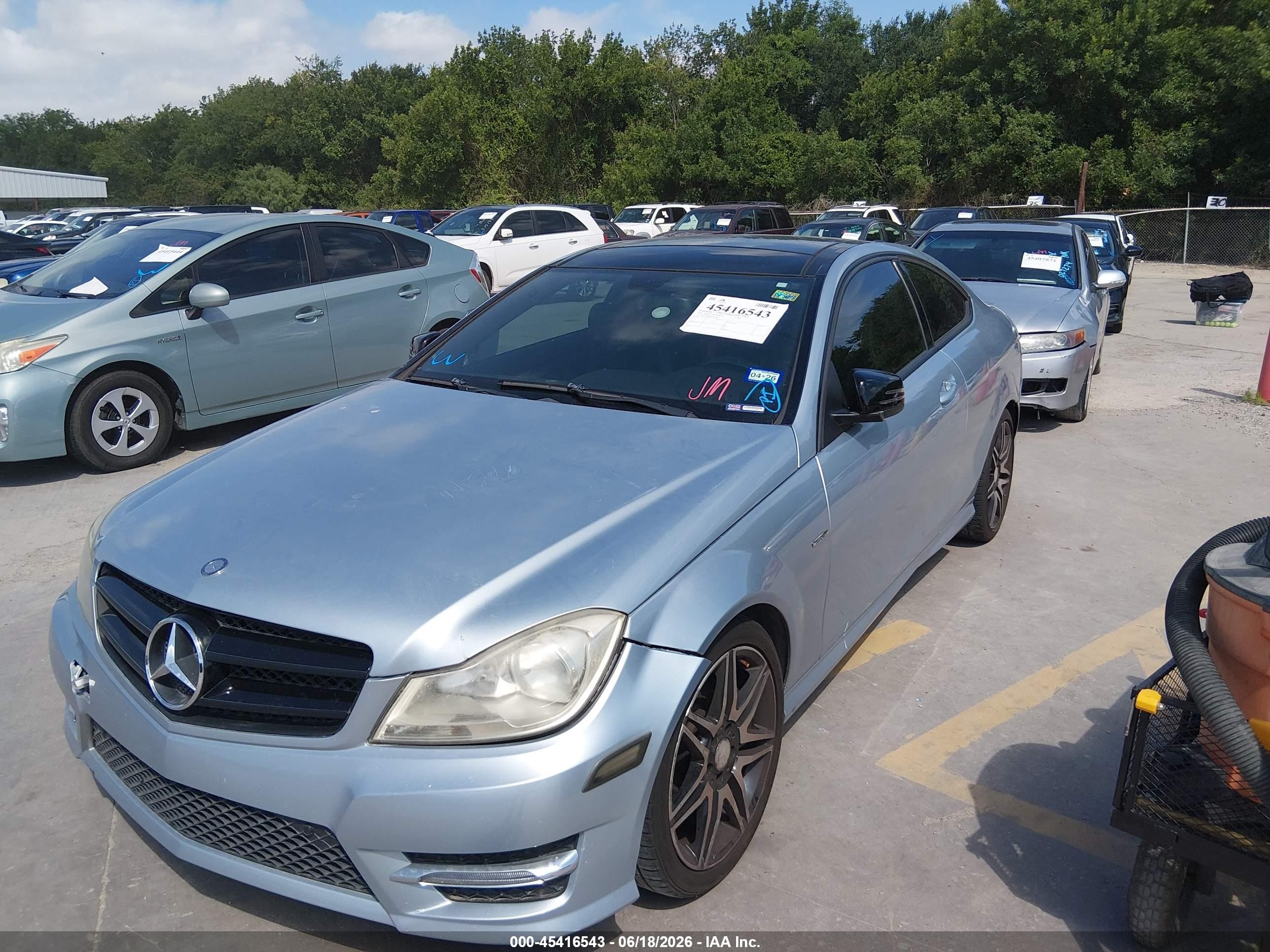 2013 Mercedes-benz C 250   Blue vin: WDDGJ4HB9DG030562