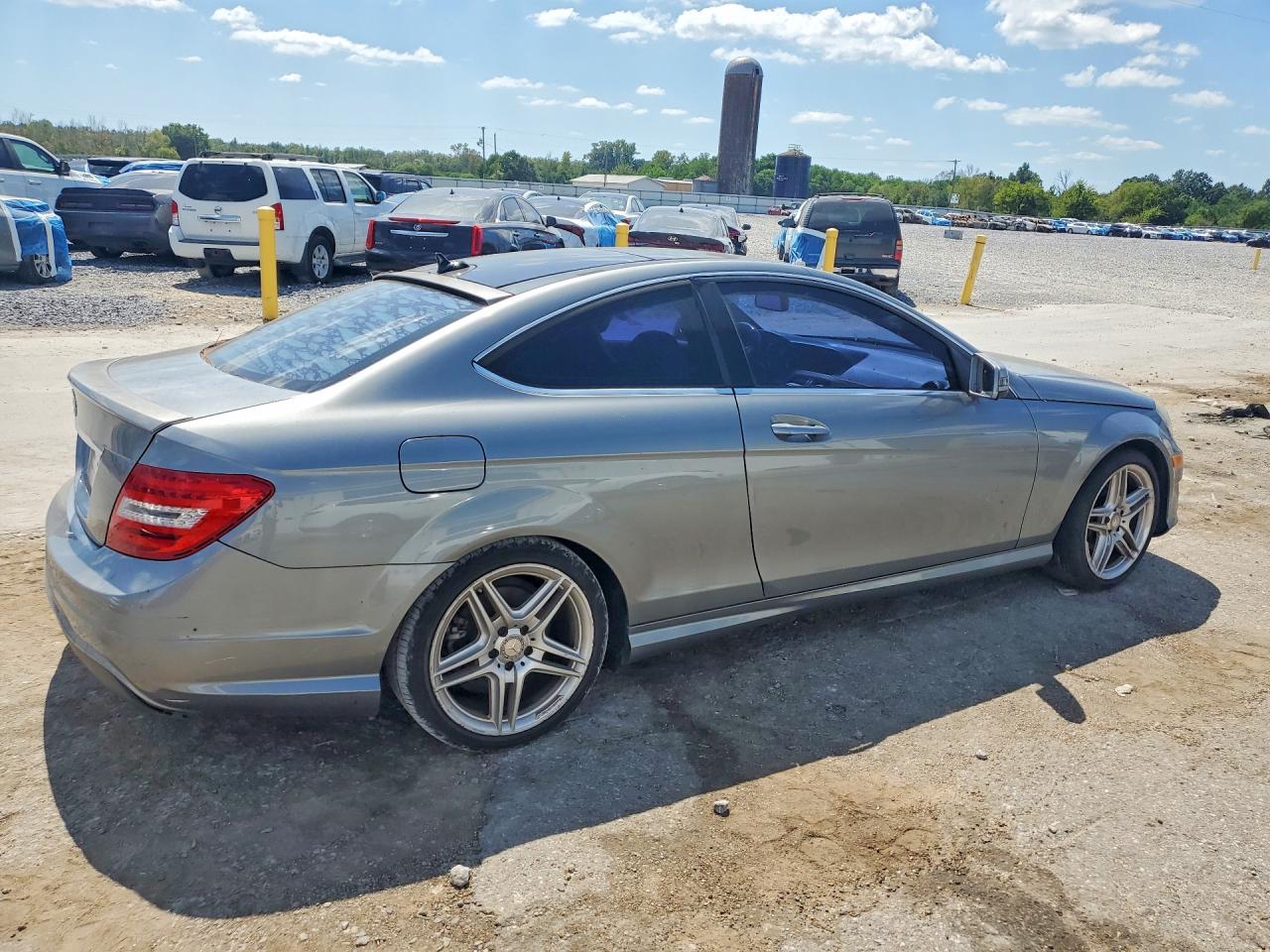 2013 Mercedes-benz C 250 Gray vin: WDDGJ4HB9DG060046