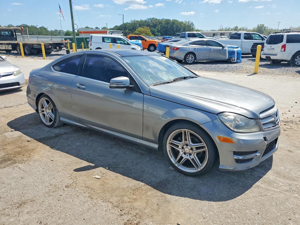 2013 Mercedes-benz C 250 Gray vin: WDDGJ4HB9DG060046
